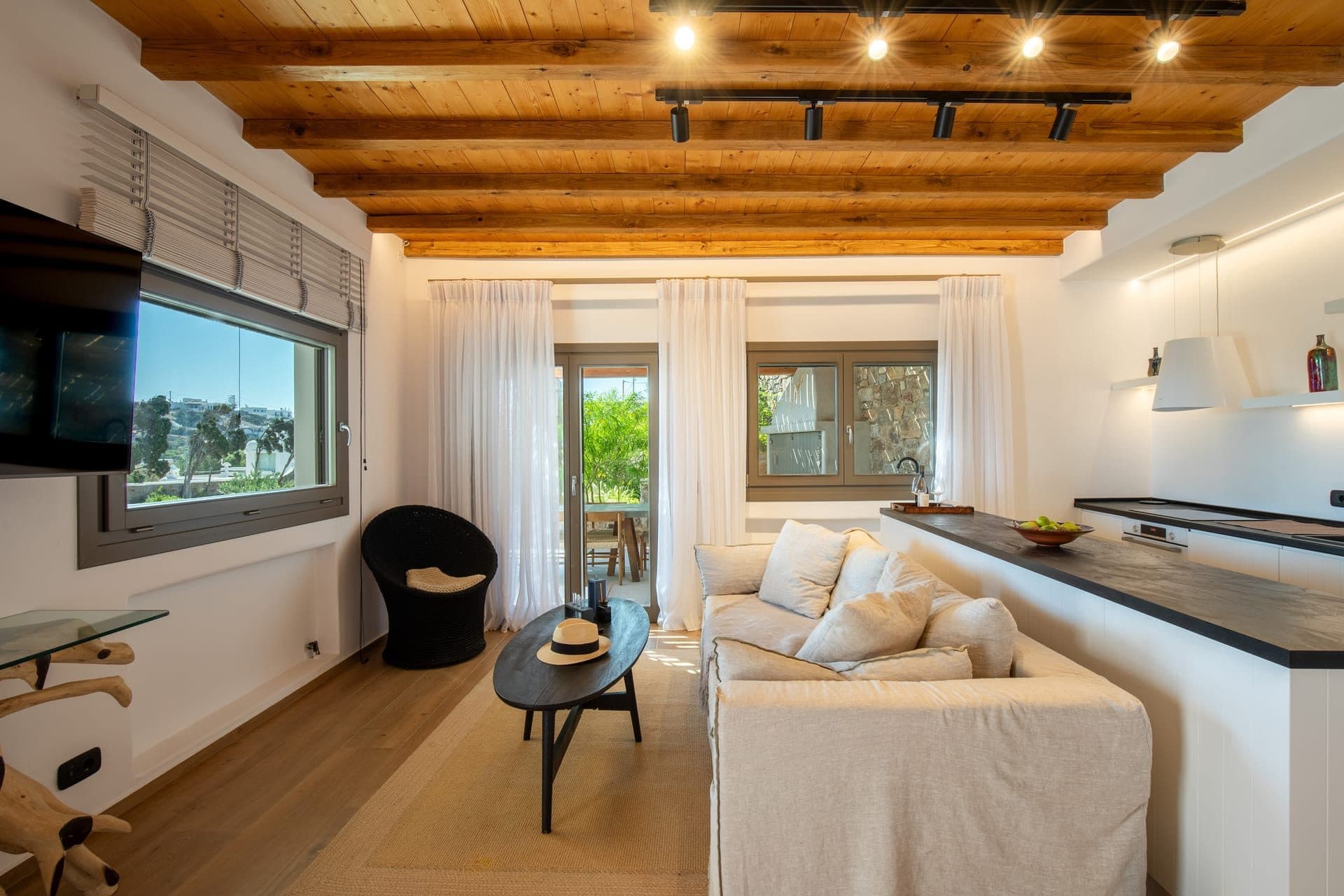 Acres Luxe - Ground Floor Retreat, Ano Mera – photo 10 of 39