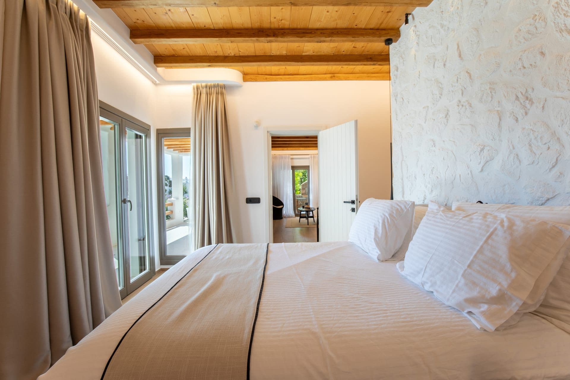 Acres Luxe - Ground Floor Retreat, Ano Mera – photo 18 of 39
