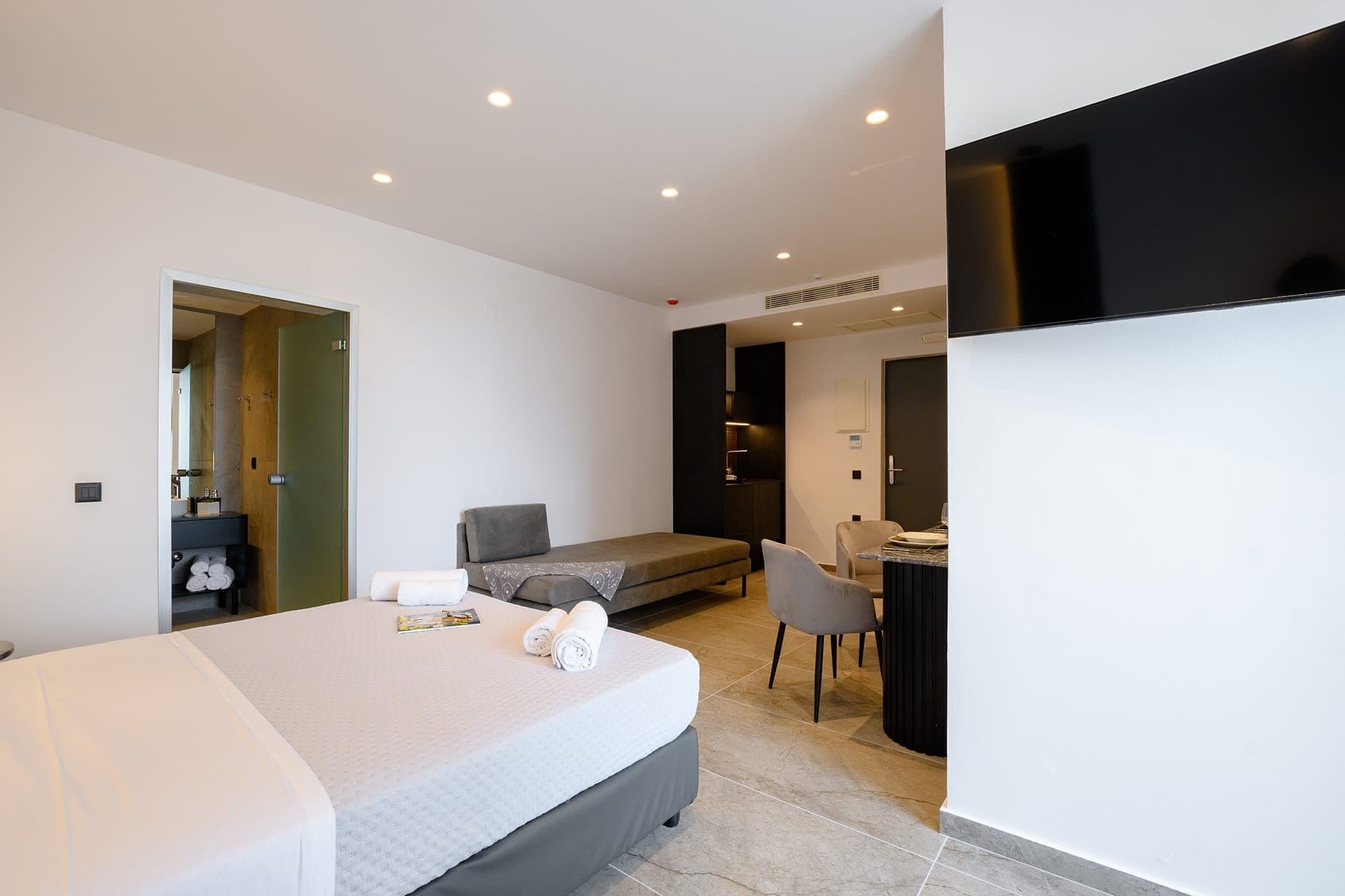 302 Eco Heaven Deluxe, Gazi – photo 20 of 20