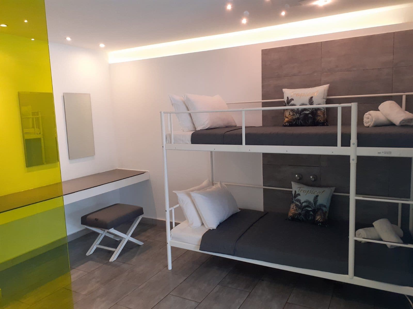 Kapahi Suites Apartments, Potos – photo 31 of 99