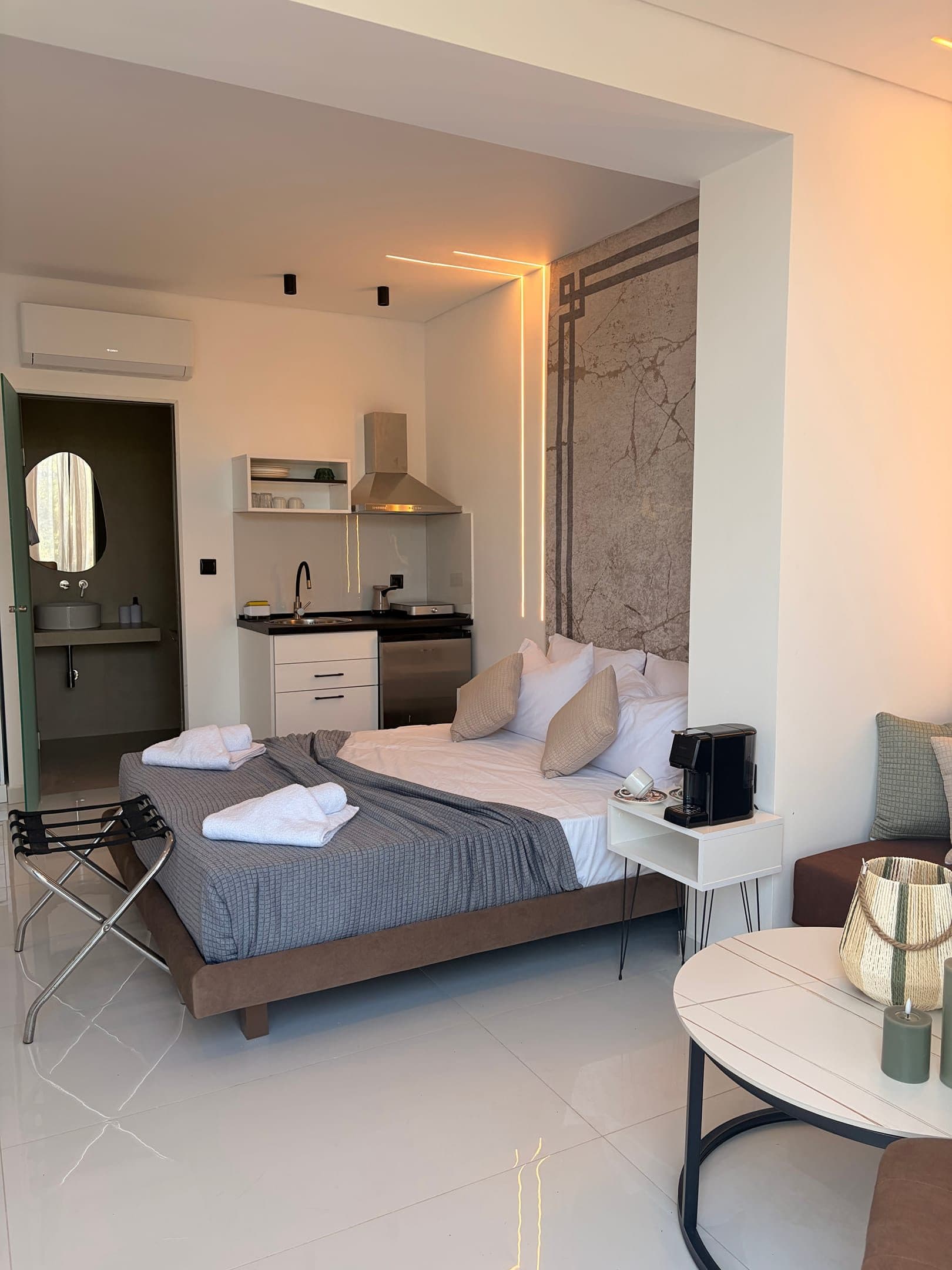 Kapahi Suites Apartments, Potos – photo 9 of 99