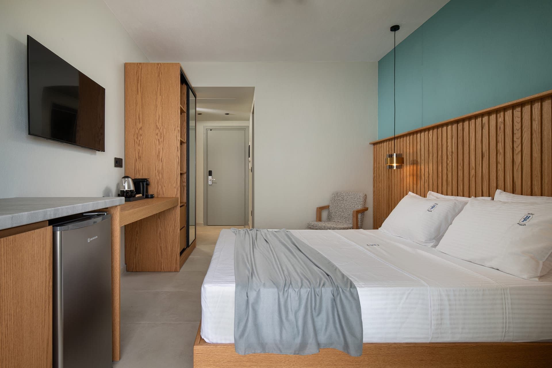 Double Room with Balcony, Neos Marmaras – photo 9 of 16
