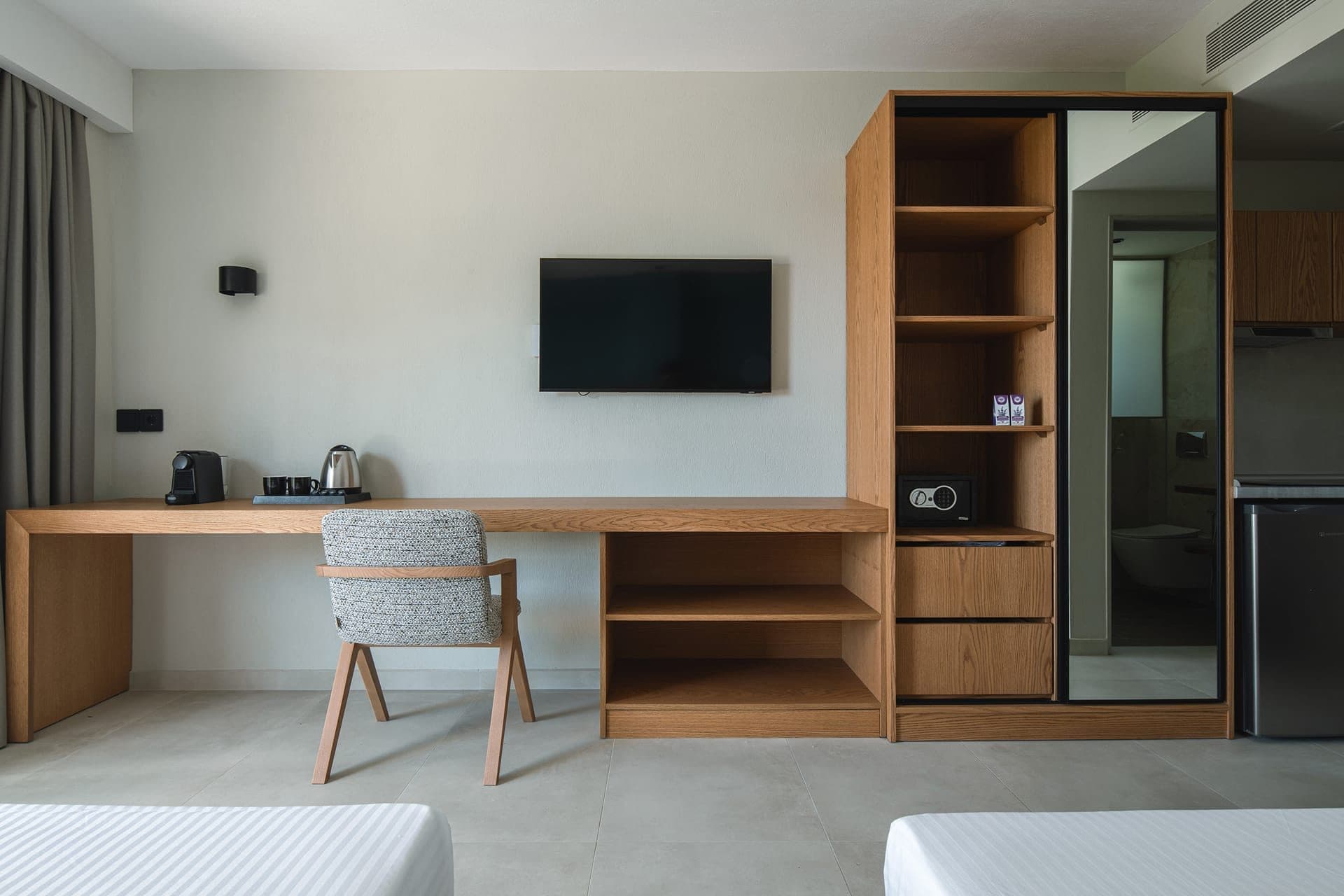 Quadruple Room with Balcony, Neos Marmaras – photo 2 of 23