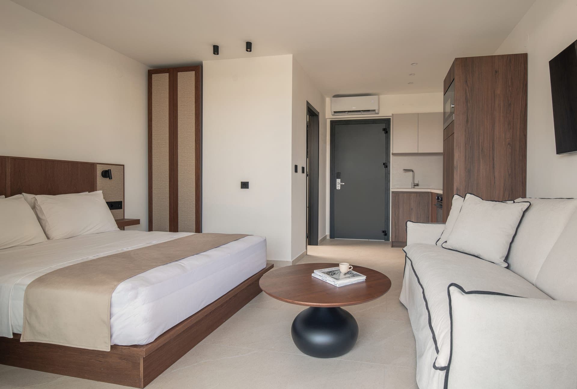 Premium Suite | Private Pool, Paradisos – photo 3 of 24