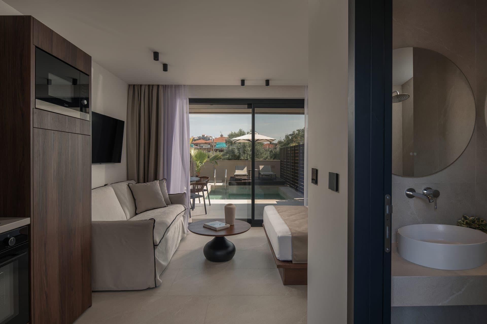 Premium Suite | Private Pool, Paradisos – photo 2 of 24