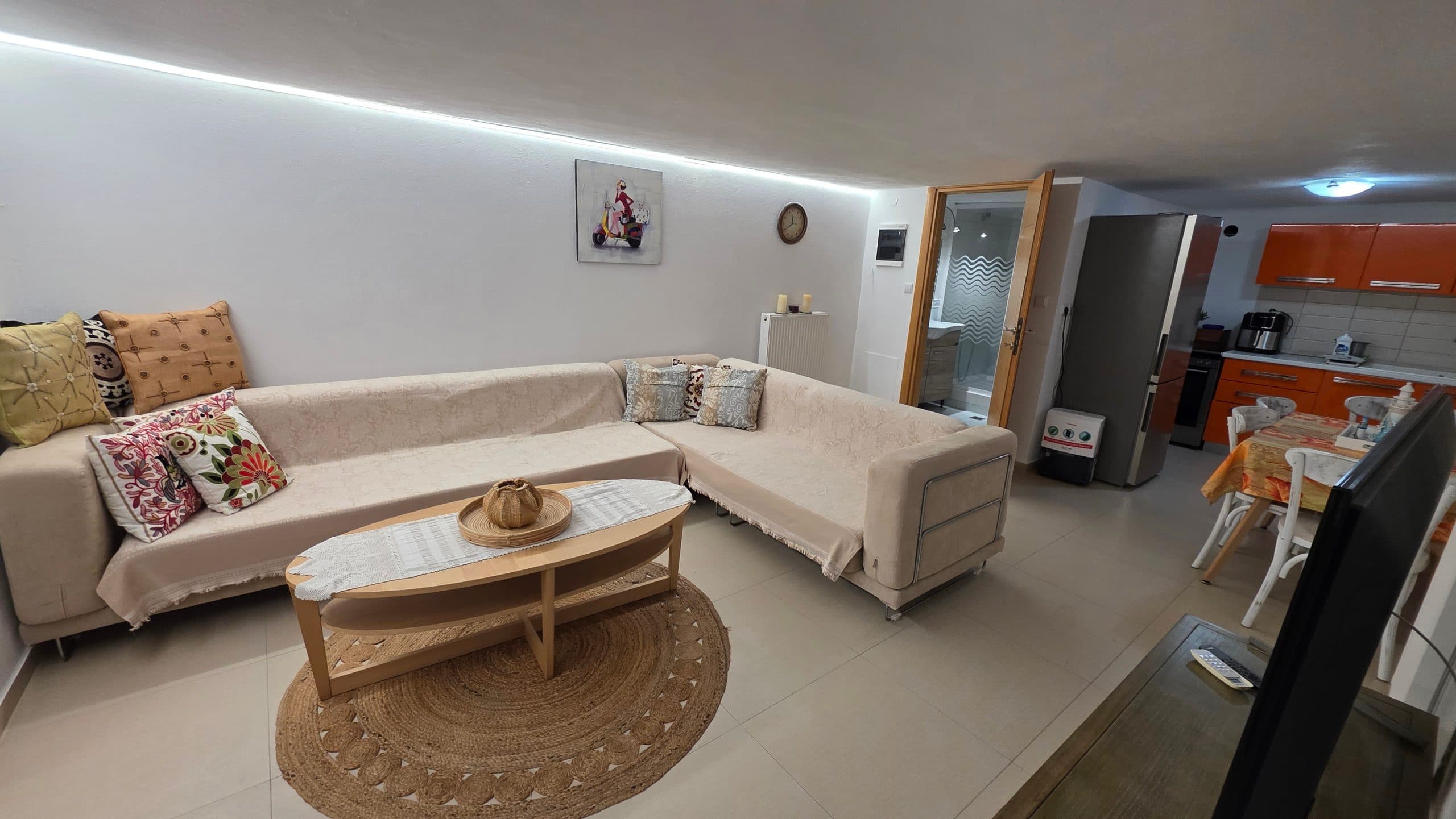 Cozy 1-Bedroom Apartment 100m from the Beach in Pefkohori, Pefkochori – photo 8 of 32
