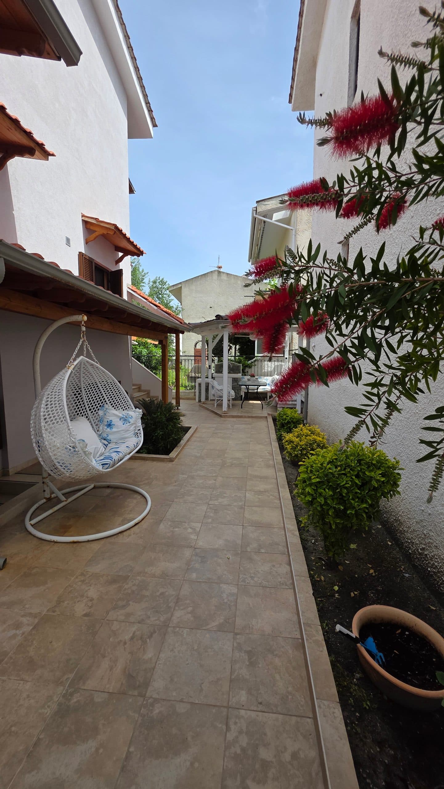 Cozy 1-Bedroom Apartment 100m from the Beach in Pefkohori, Pefkochori – photo 24 of 32