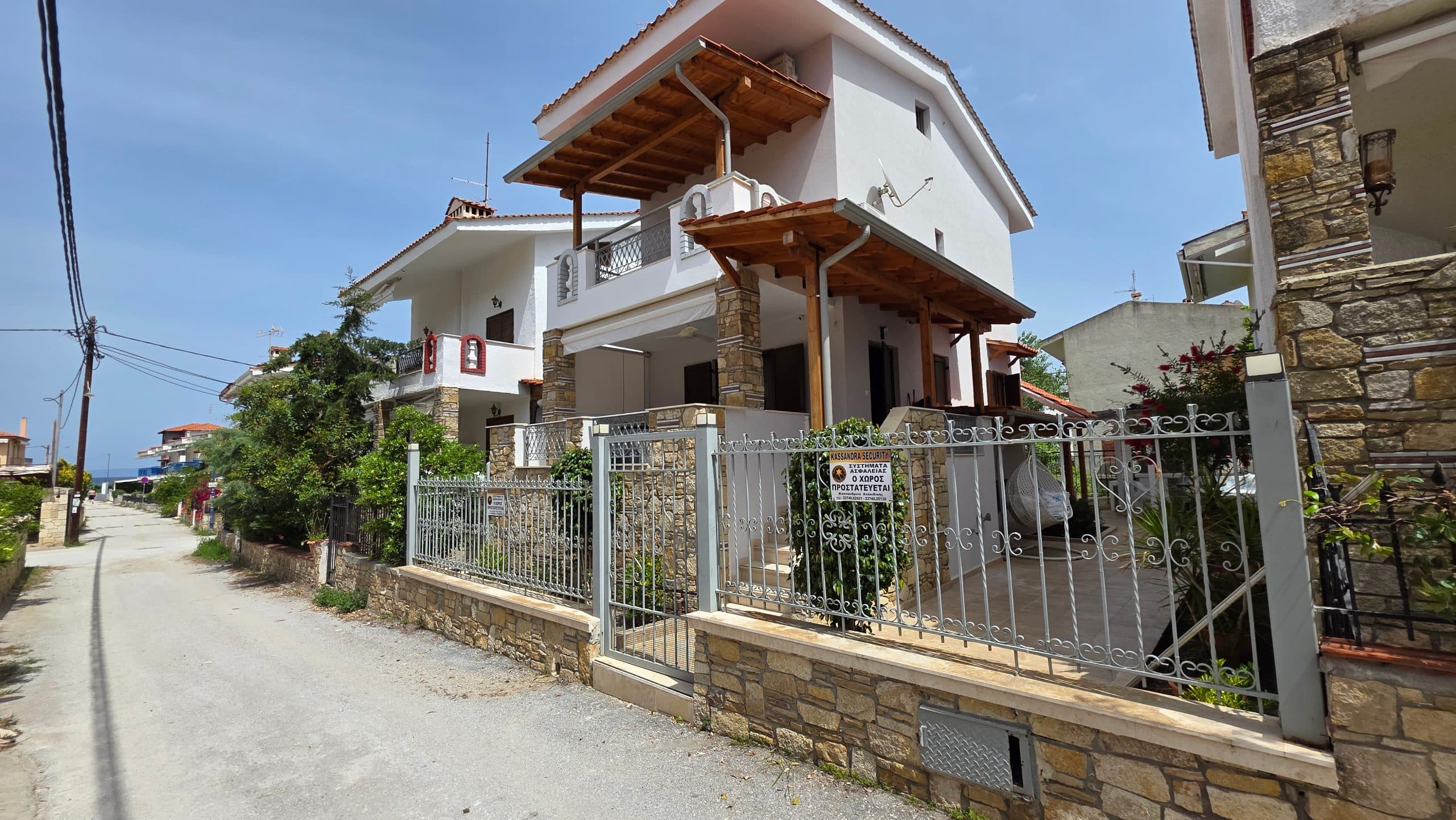 Cozy 1-Bedroom Apartment 100m from the Beach in Pefkohori