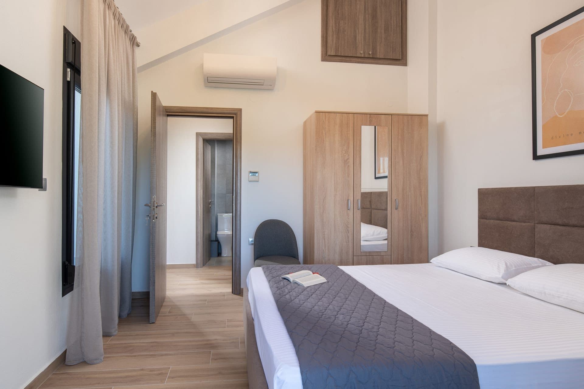 Deluxe Villa, Kalamitsi – photo 12 of 20