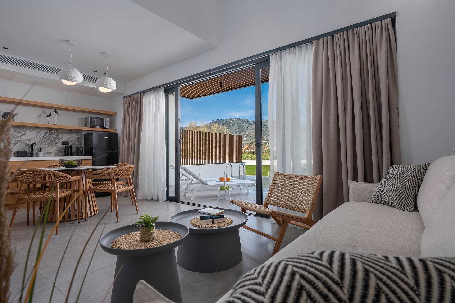 Prestige 3-Bedroom Villa with Private Pool, Sarti – photo 21 of 42