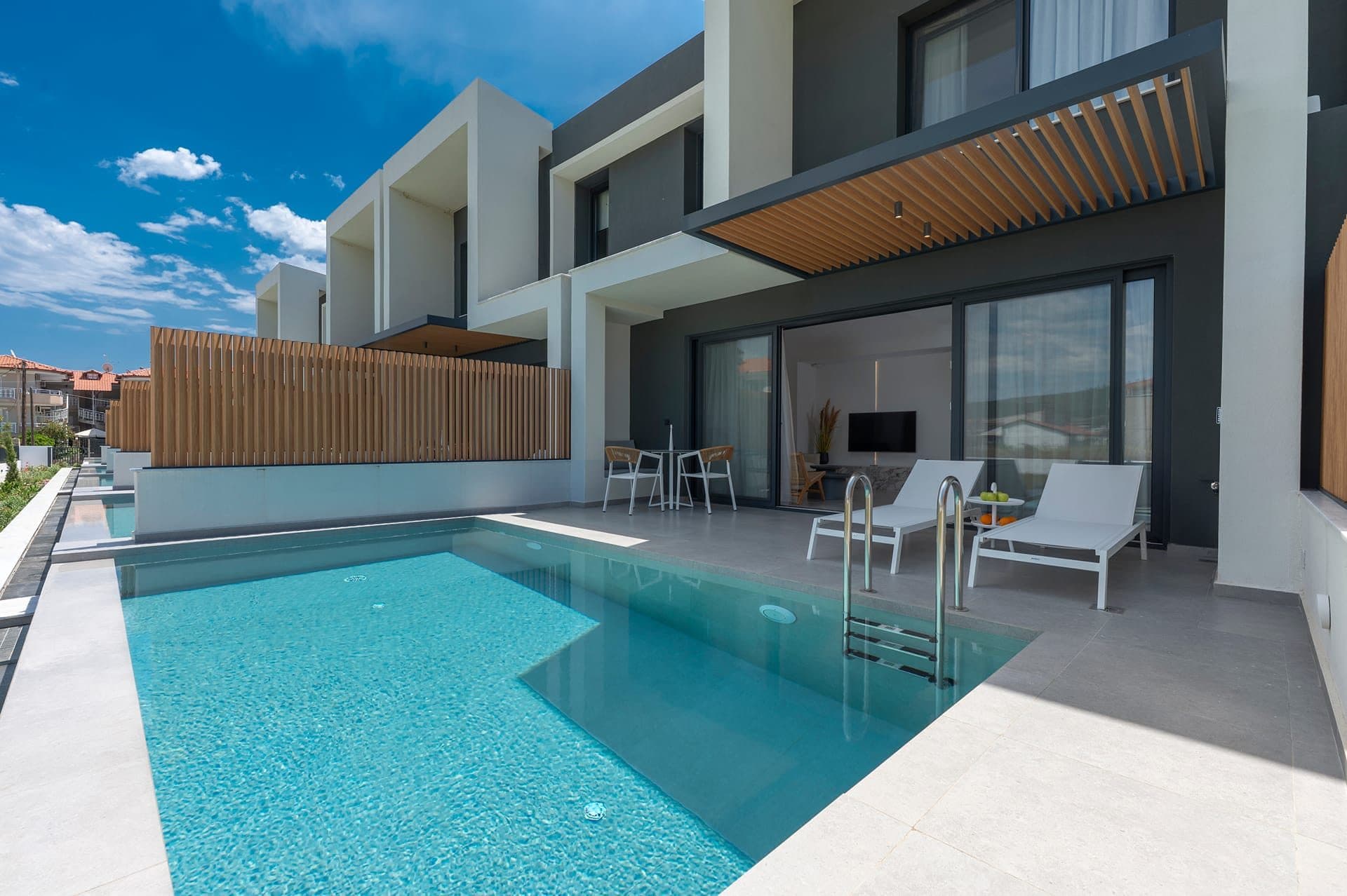Prestige 3-Bedroom Villa with Private Pool, Sarti – photo 40 of 42