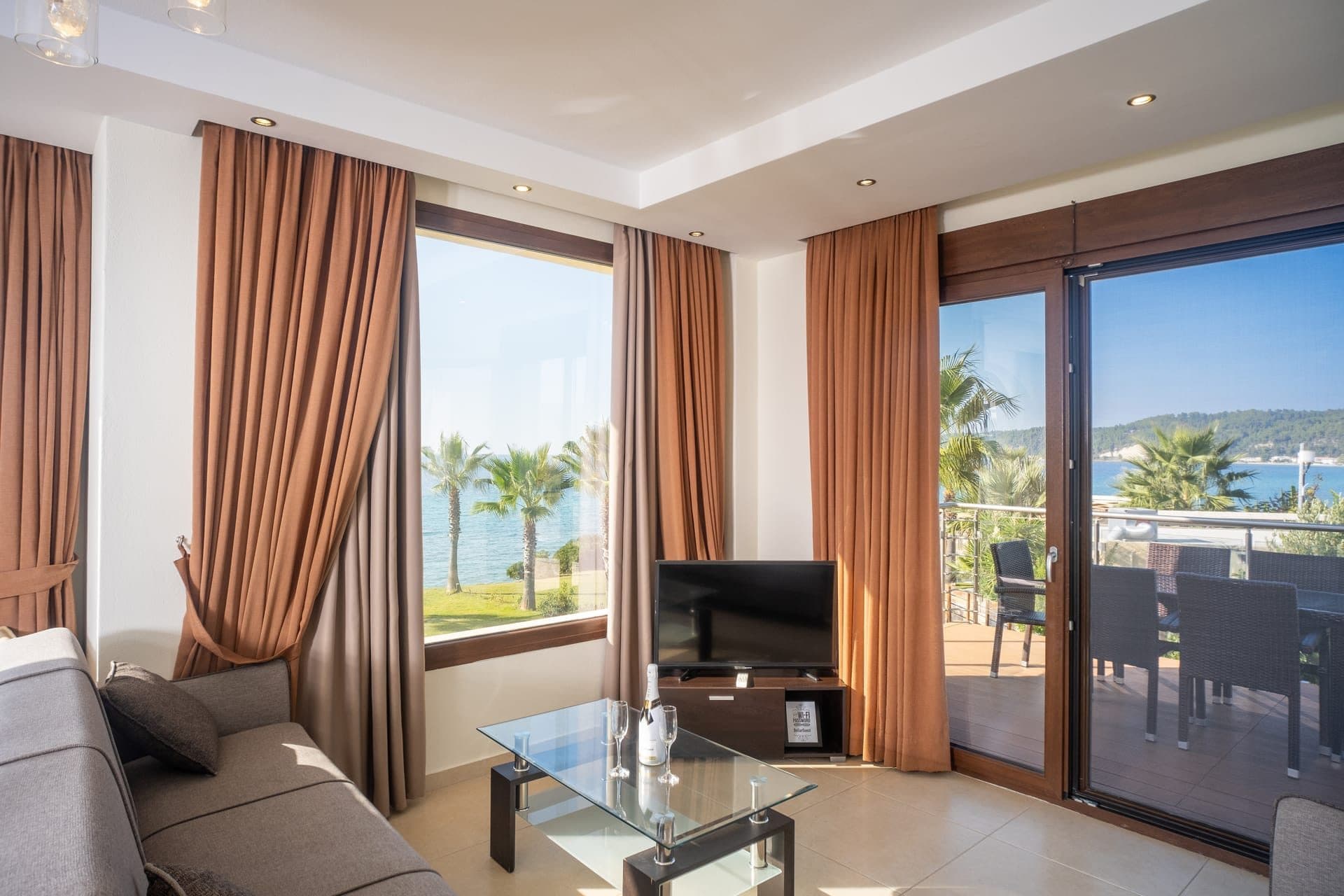 Family Suite 2-Bedroom Sea View Upper Floor, Kassandreia – photo 12 of 15