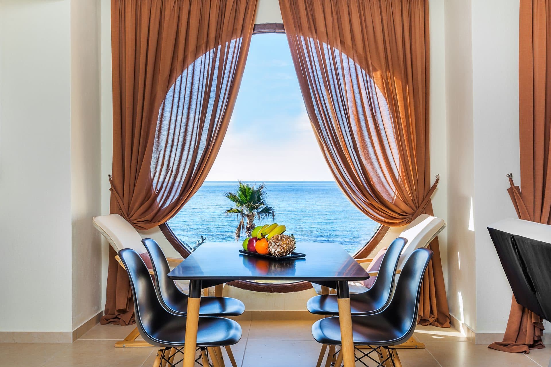 Family Suite 2-Bedroom Sea View Upper Floor