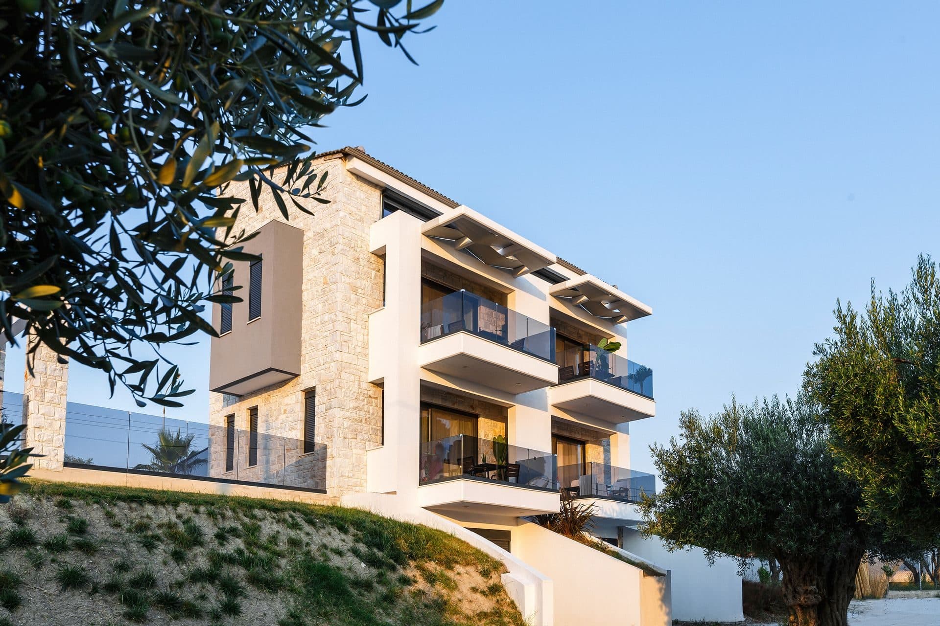 Cocooning Suites by Blue Carpet, Pefkochori – photo 13 of 22
