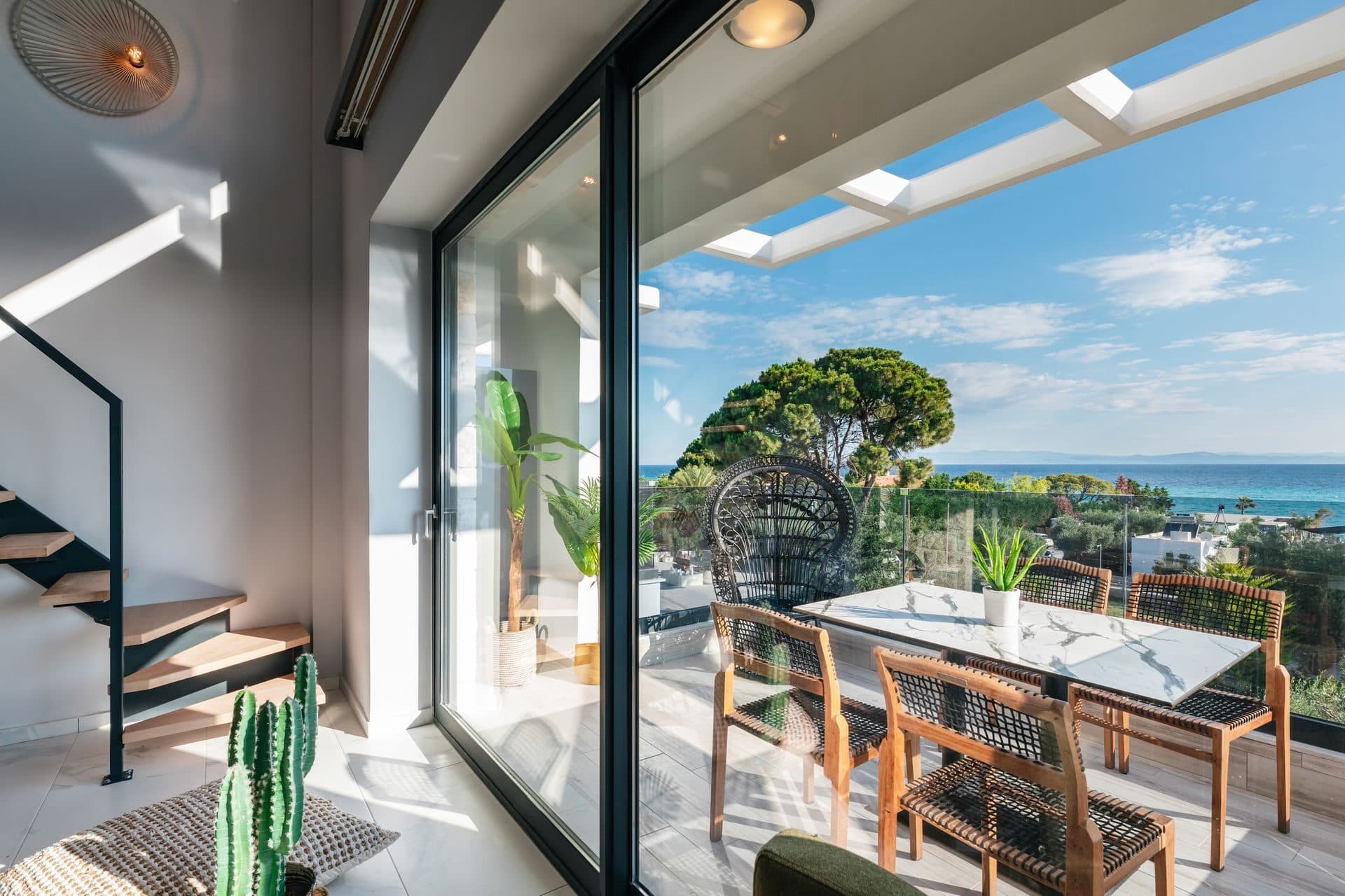 Cocooning Suites by Blue Carpet, Pefkochori – photo 1 of 22