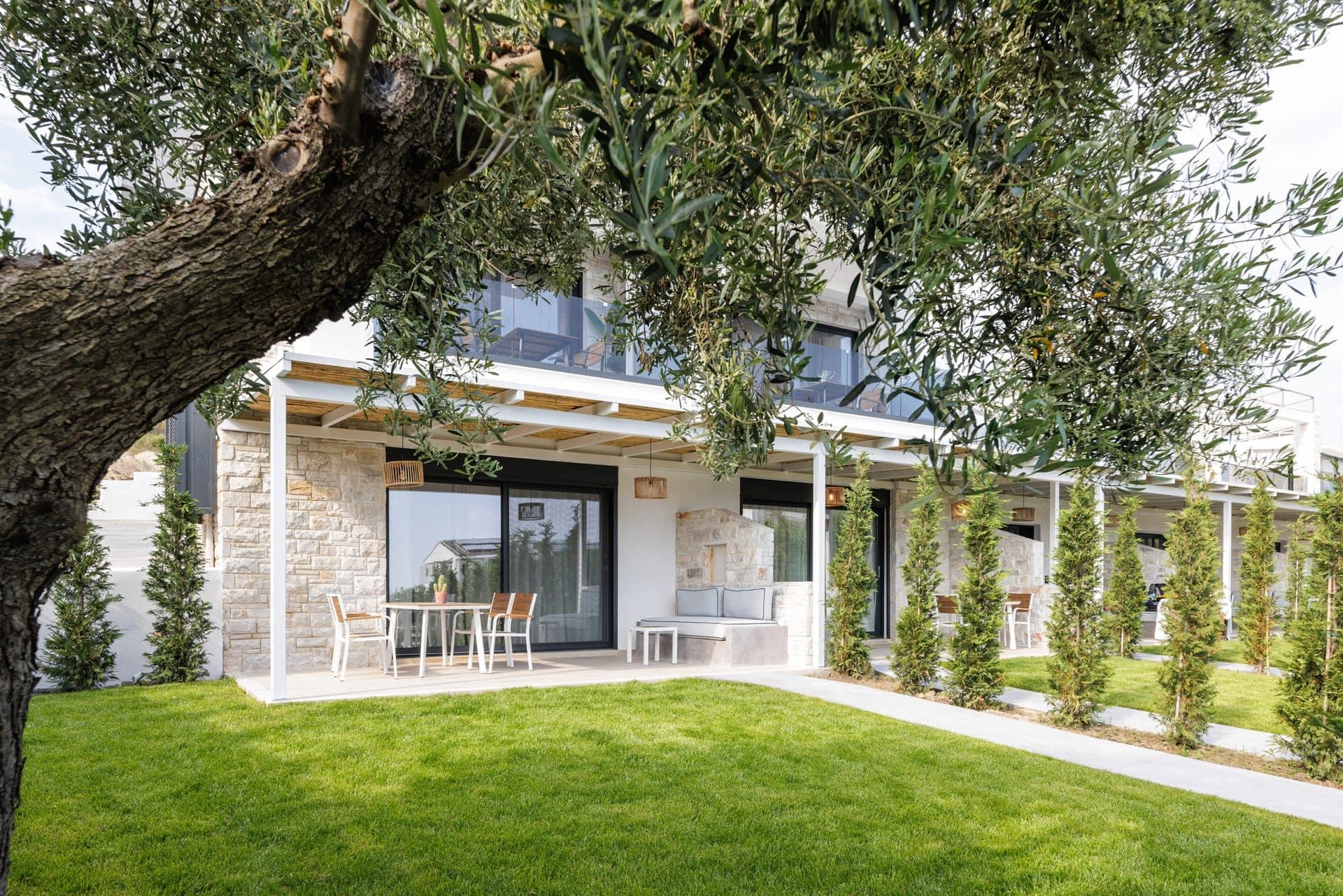 Superior Suite with Garden, Pefkochori – photo 3 of 14