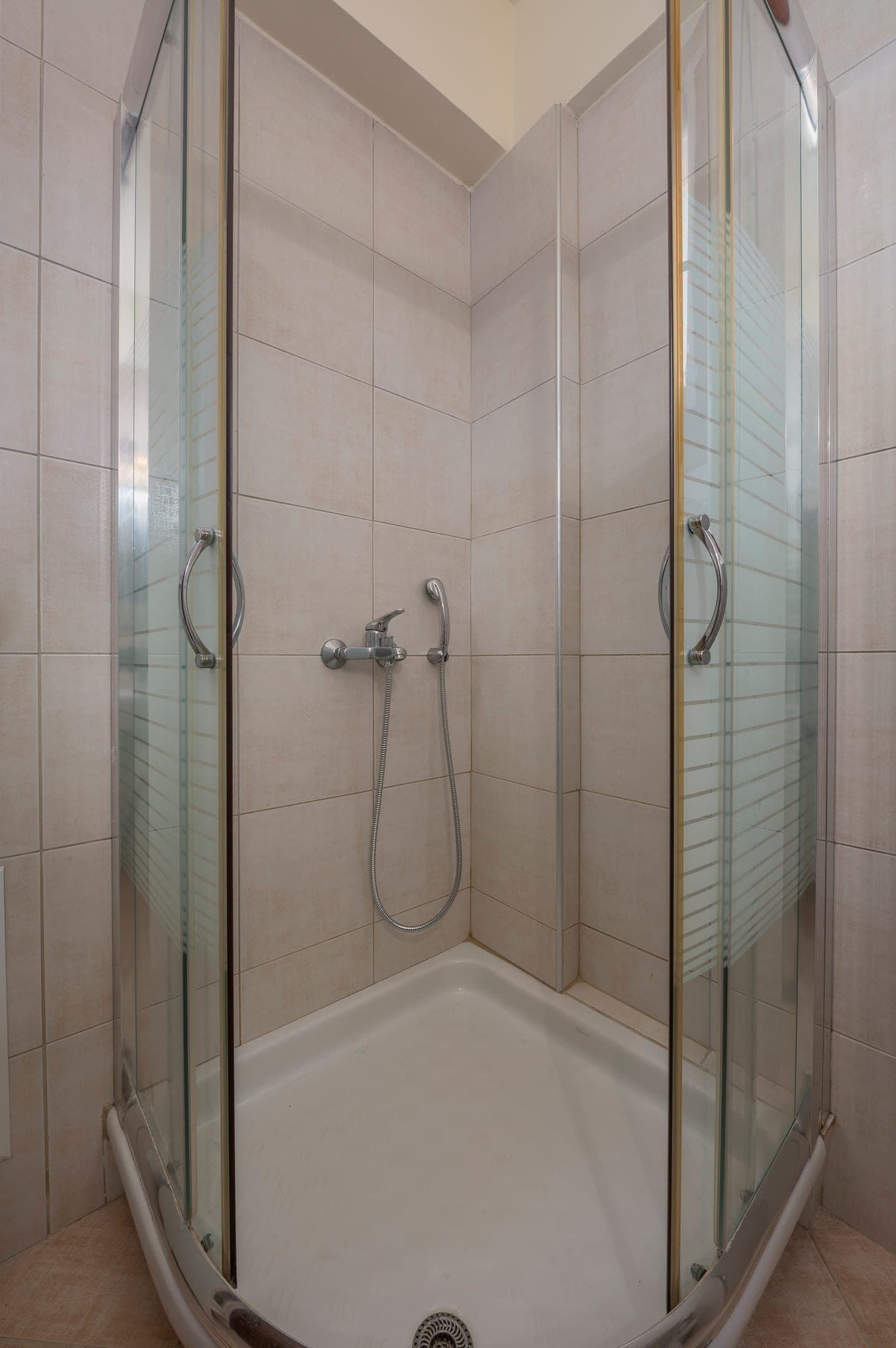 3 Bedroom Villa | Viktoria, Pallini – photo 31 of 42