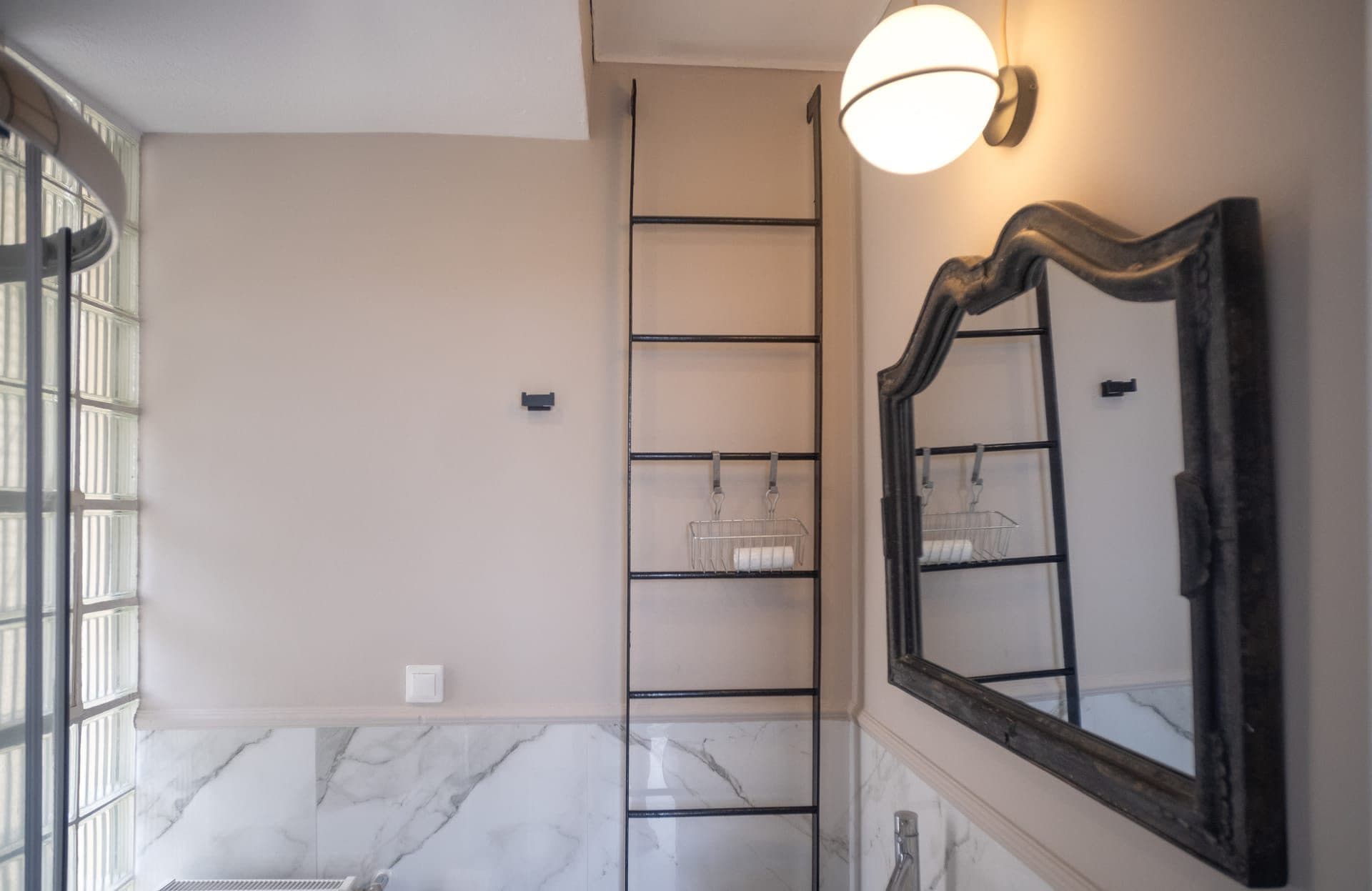 Elena Villa | Polichrono, Pallini – photo 10 of 21