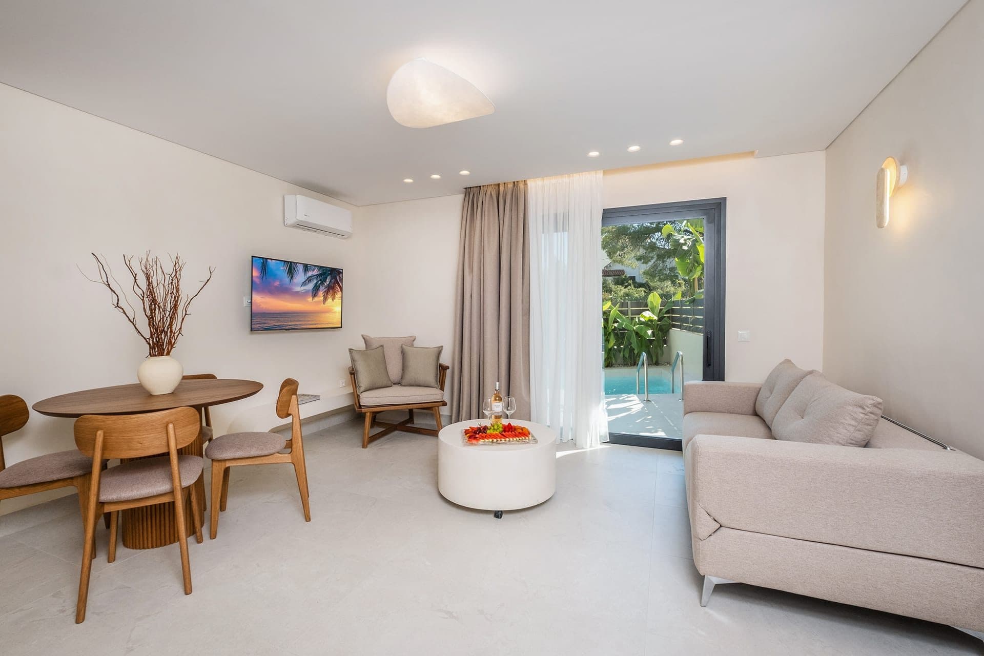 Private Pool Suite, Kallithea – photo 4 of 26