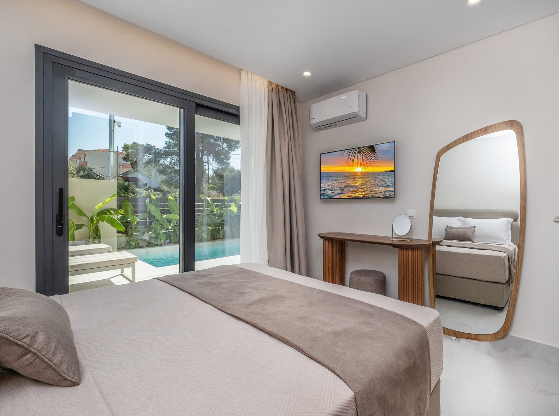 Private Pool Suite, Kallithea – photo 20 of 26