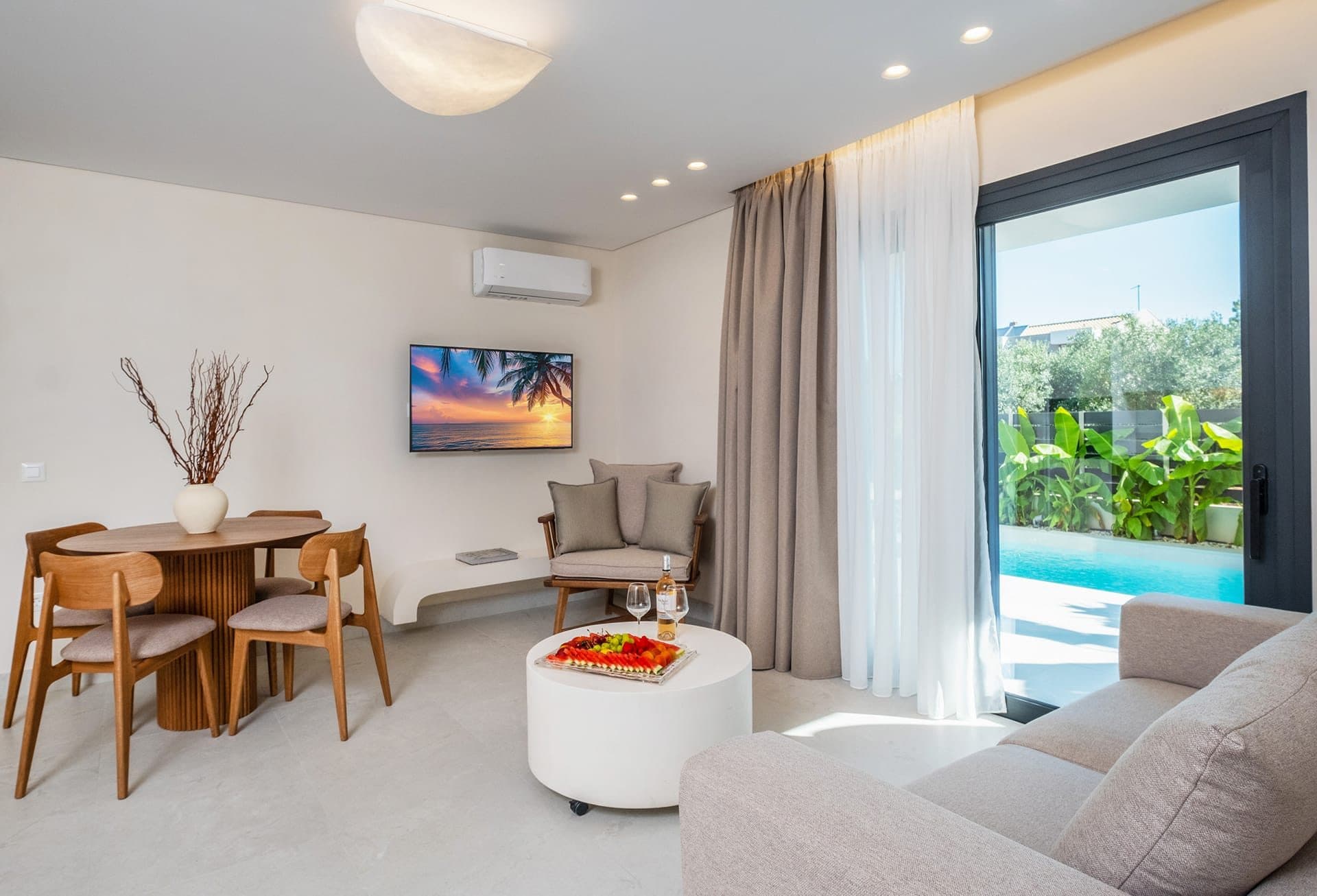 Private Pool Suite, Kallithea – photo 2 of 26