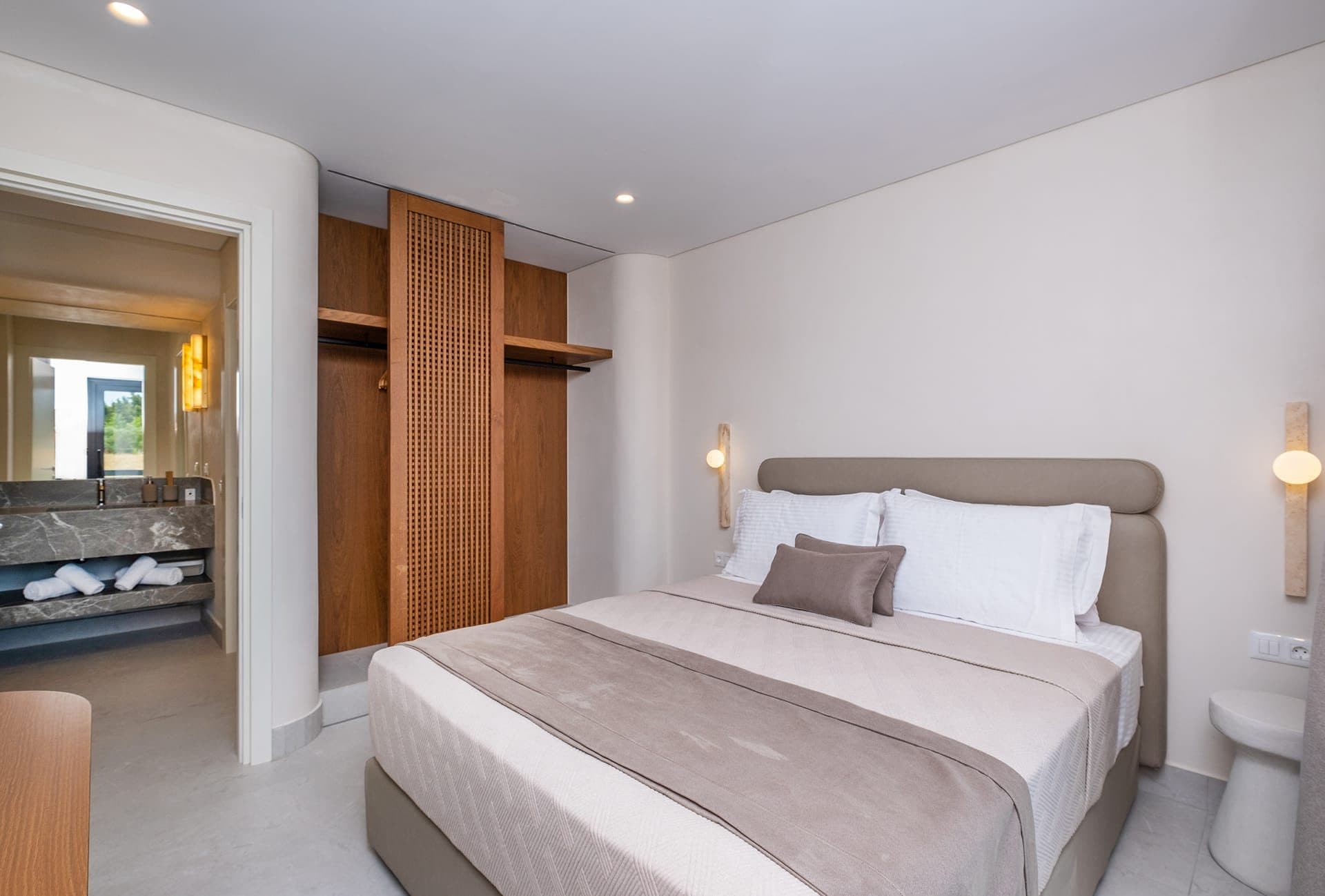 Suite with Private Pool and Partial Sea View, Kallithea – photo 32 of 36
