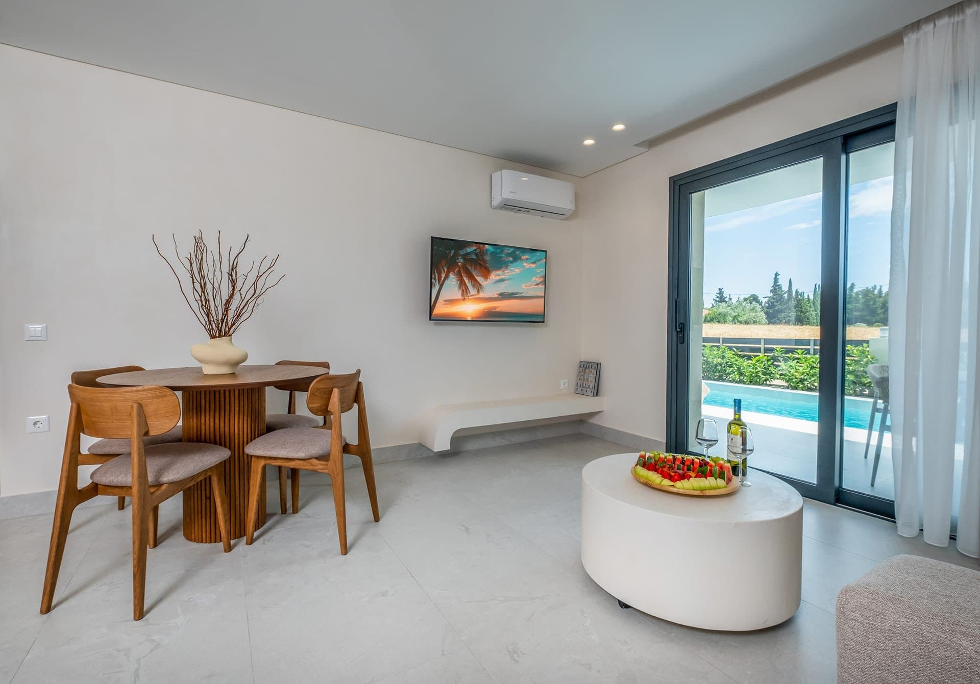 Suite with Private Pool and Partial Sea View, Kallithea – photo 23 of 36