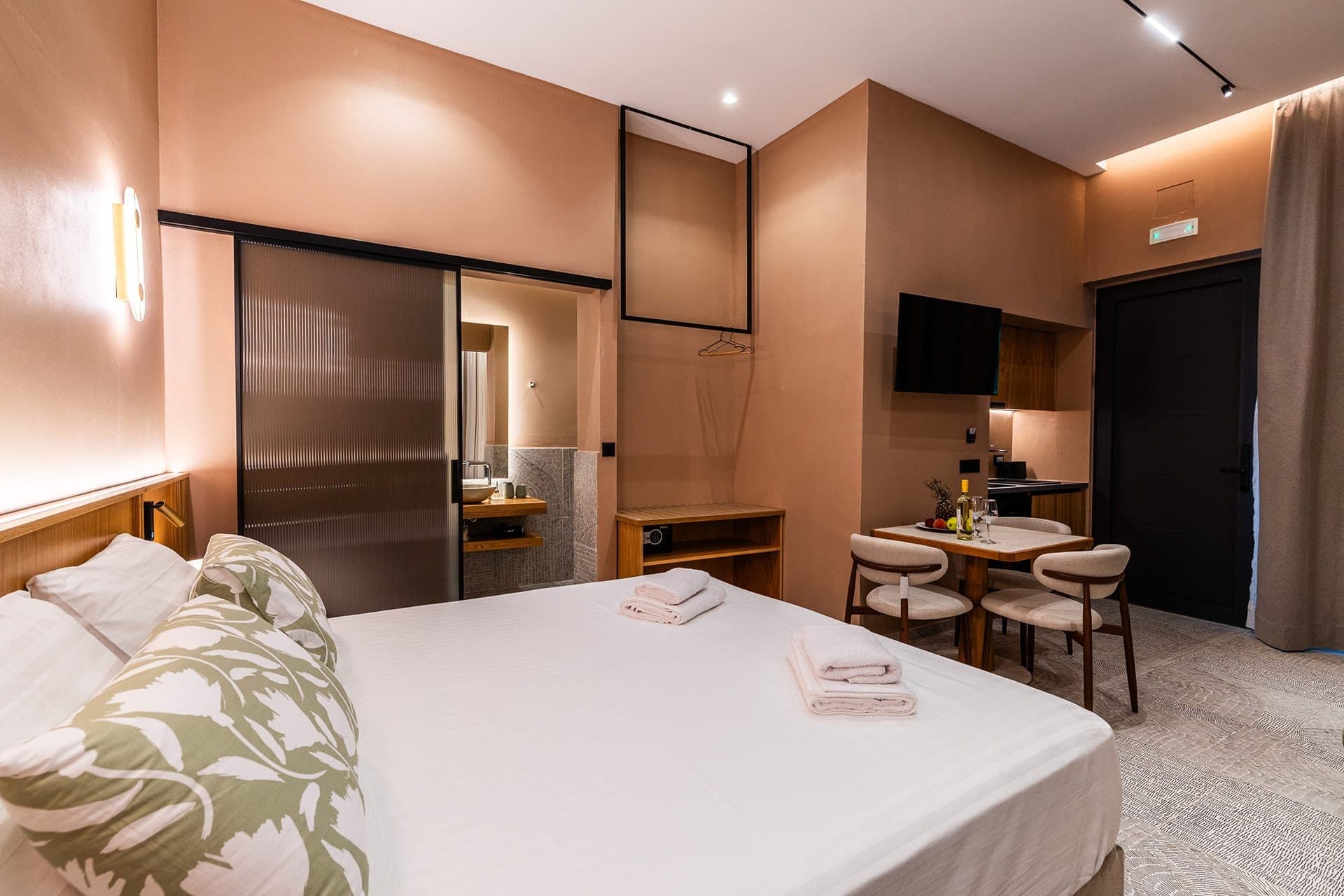 Queen Suite, Georgioupoli – photo 2 of 17