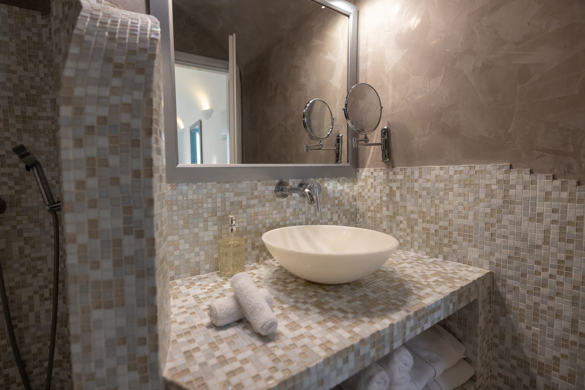 Pearl | Pool Access Suite, Imerovigli – photo 12 of 15