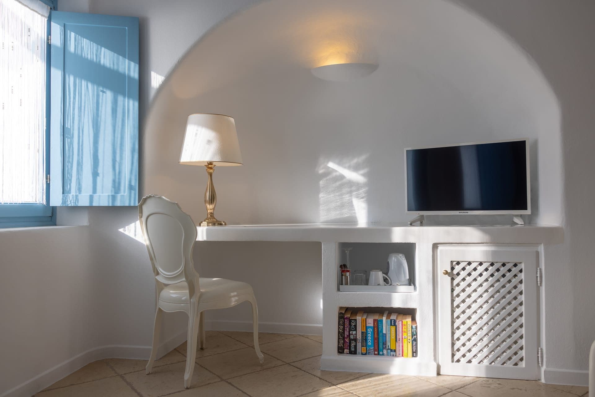 Charm | Outdoor Jacuzzi Suite, Imerovigli – photo 16 of 25