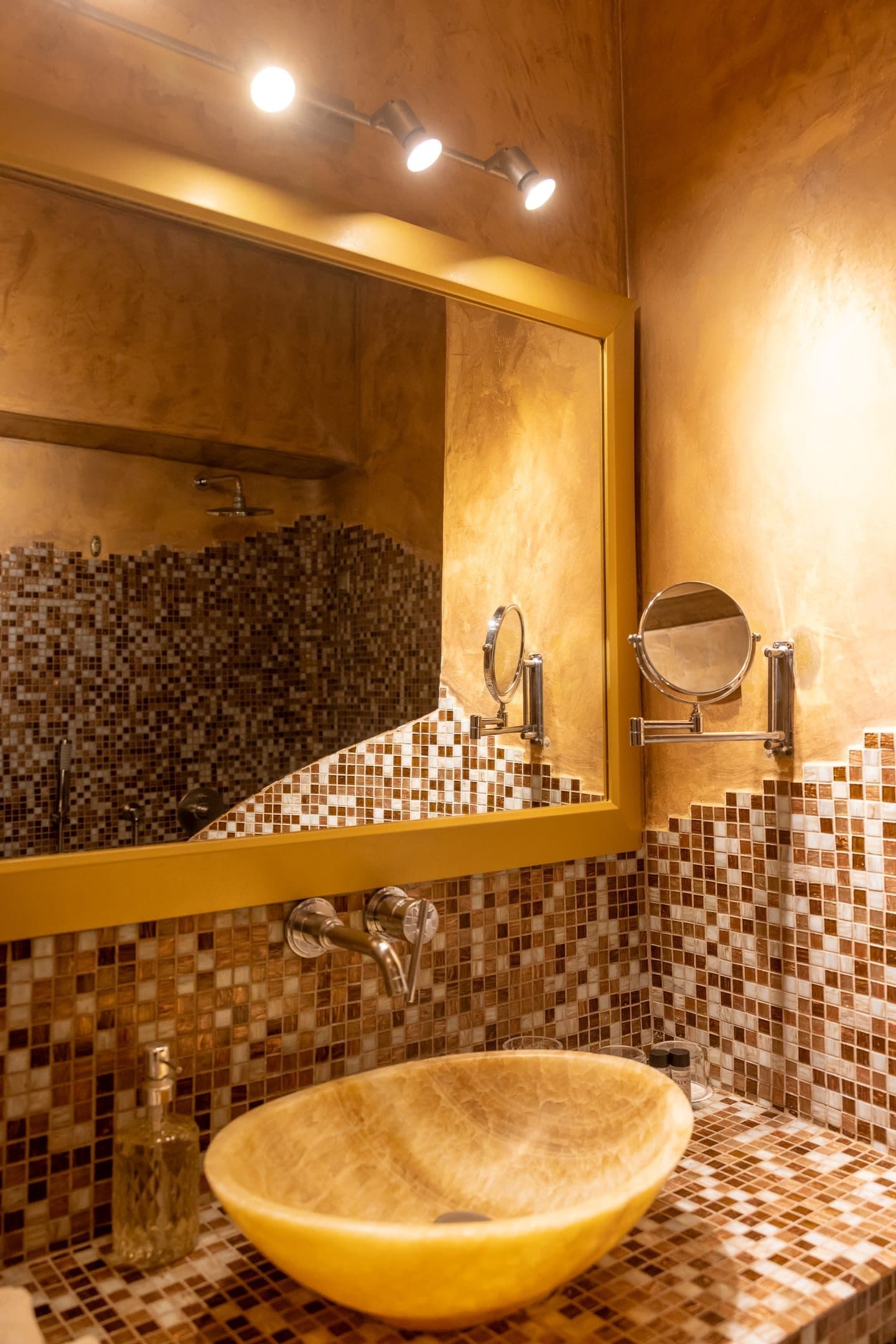 Charm | Outdoor Jacuzzi Suite, Imerovigli – photo 20 of 25