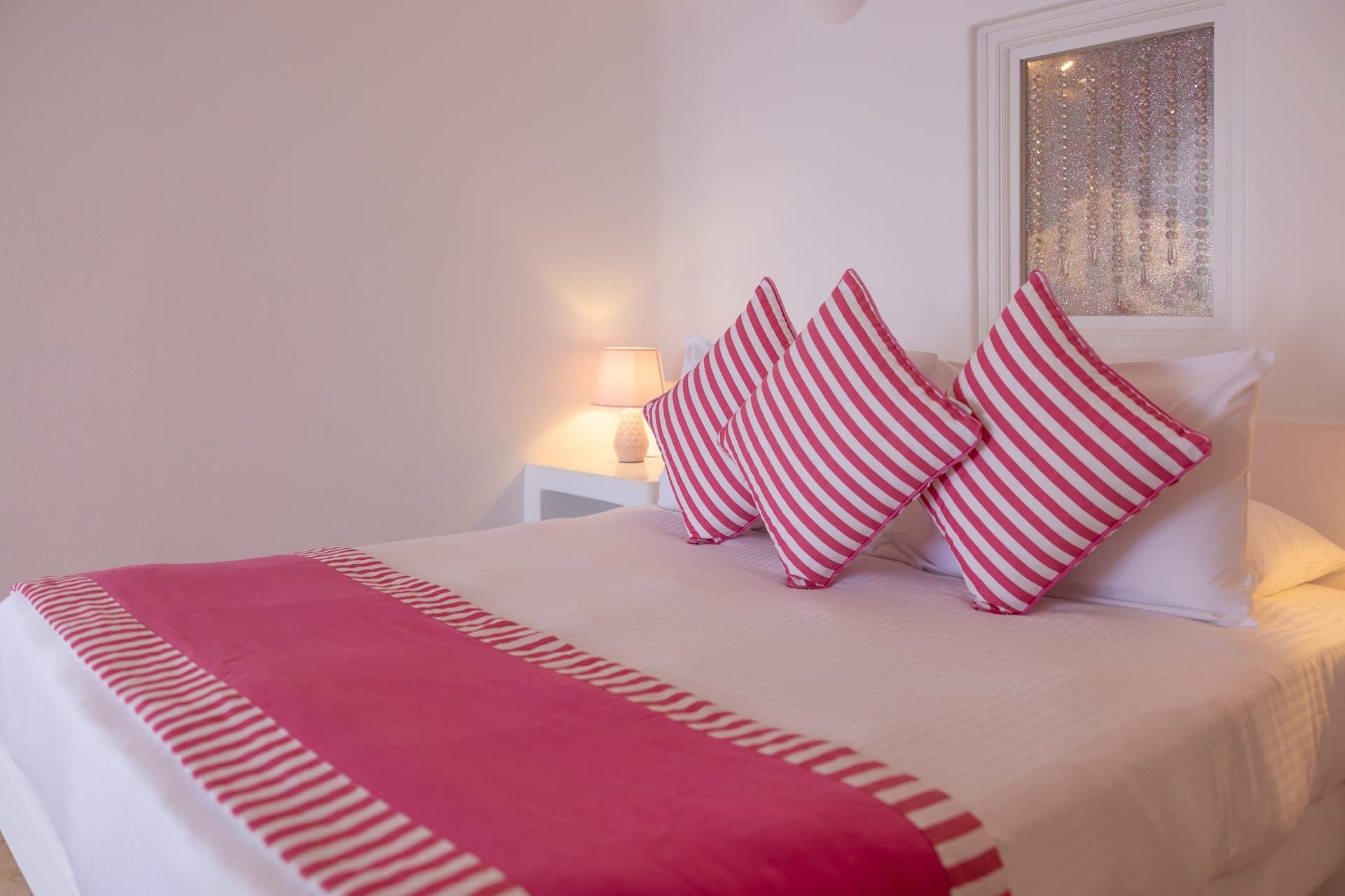 Rose | Outdoor Jacuzzi Suite, Imerovigli – photo 13 of 29