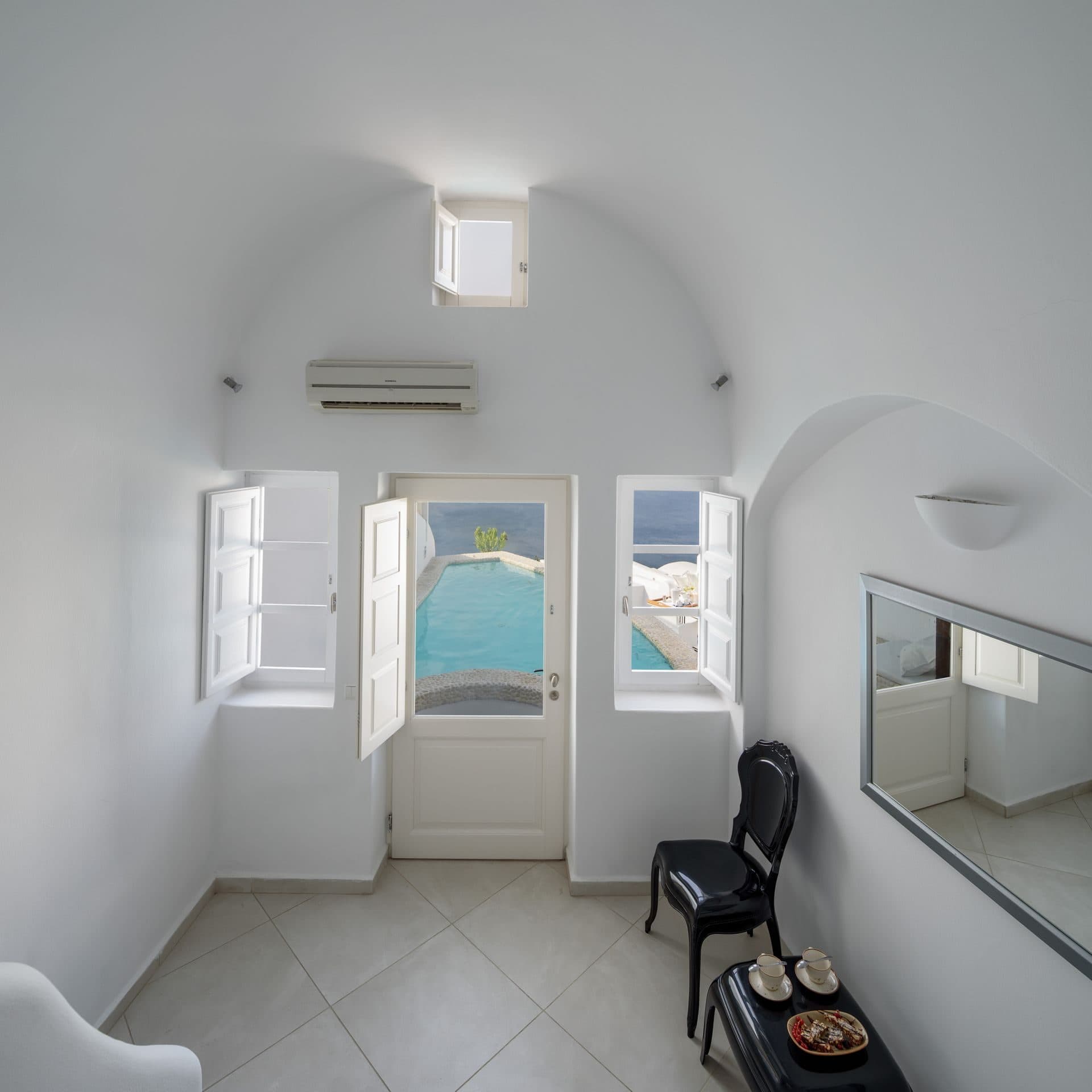 Above Blue | Private Pool Villa, Imerovigli – photo 13 of 14