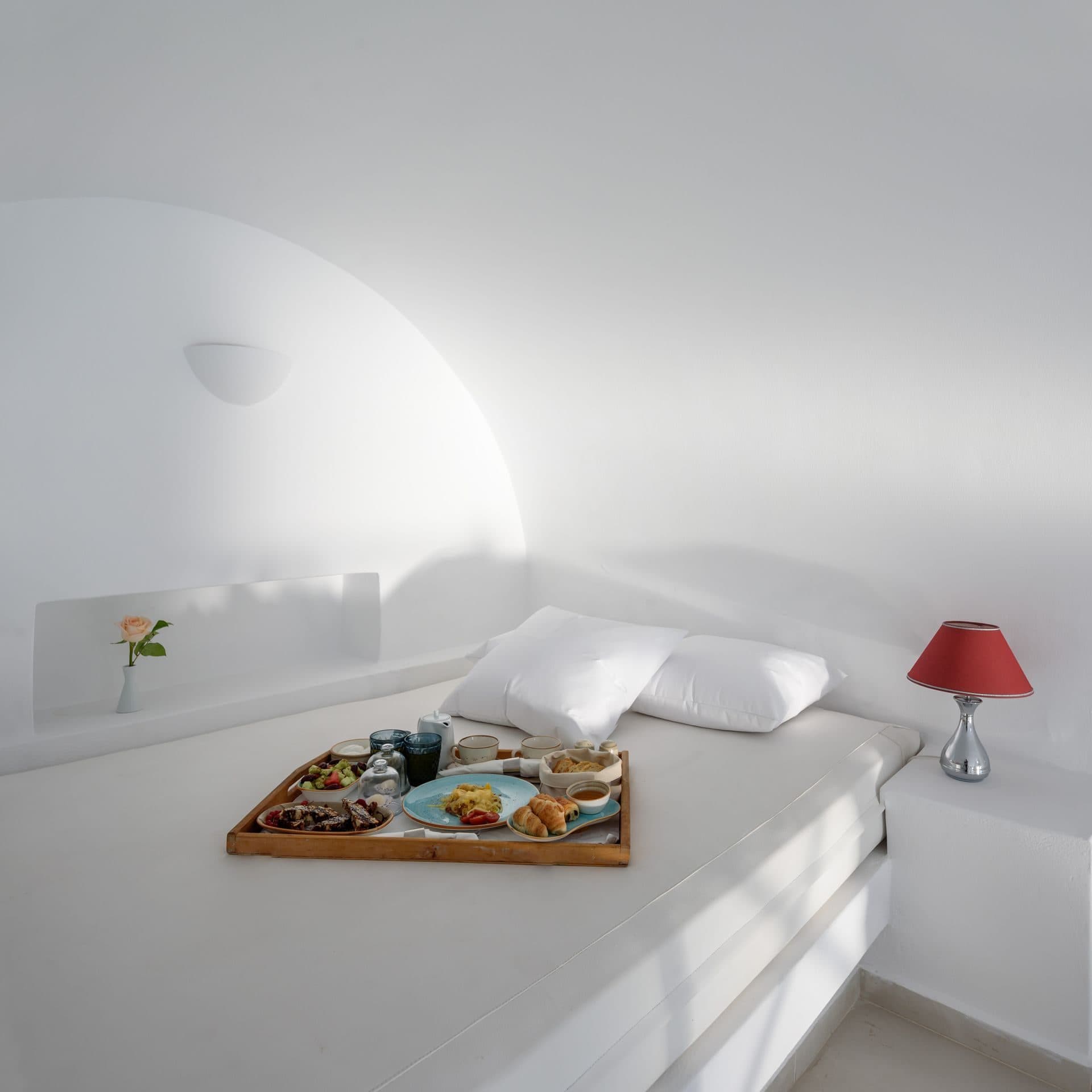 Above Blue | Private Pool Villa, Imerovigli – photo 10 of 14