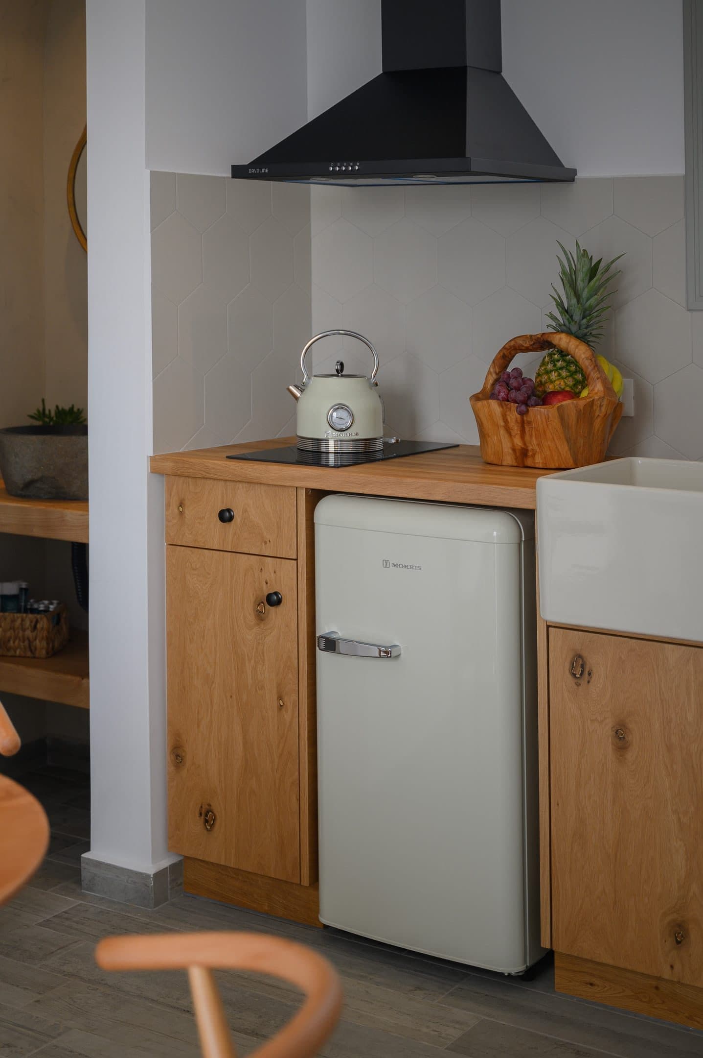 Gold Diamond Suite With Hot Tub, Fira – photo 11 of 25