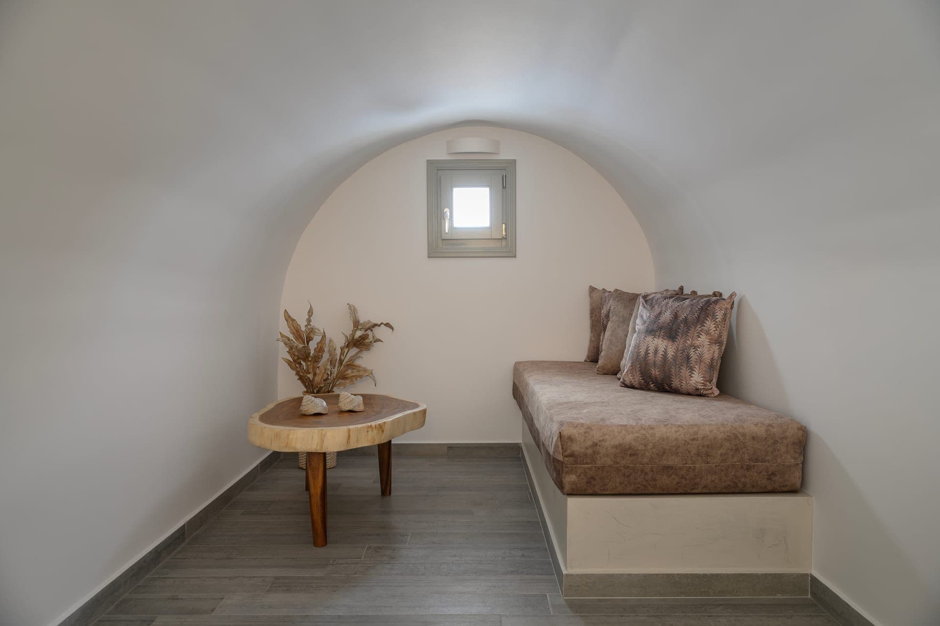 Gold Diamond Suite With Hot Tub, Fira – photo 24 of 25