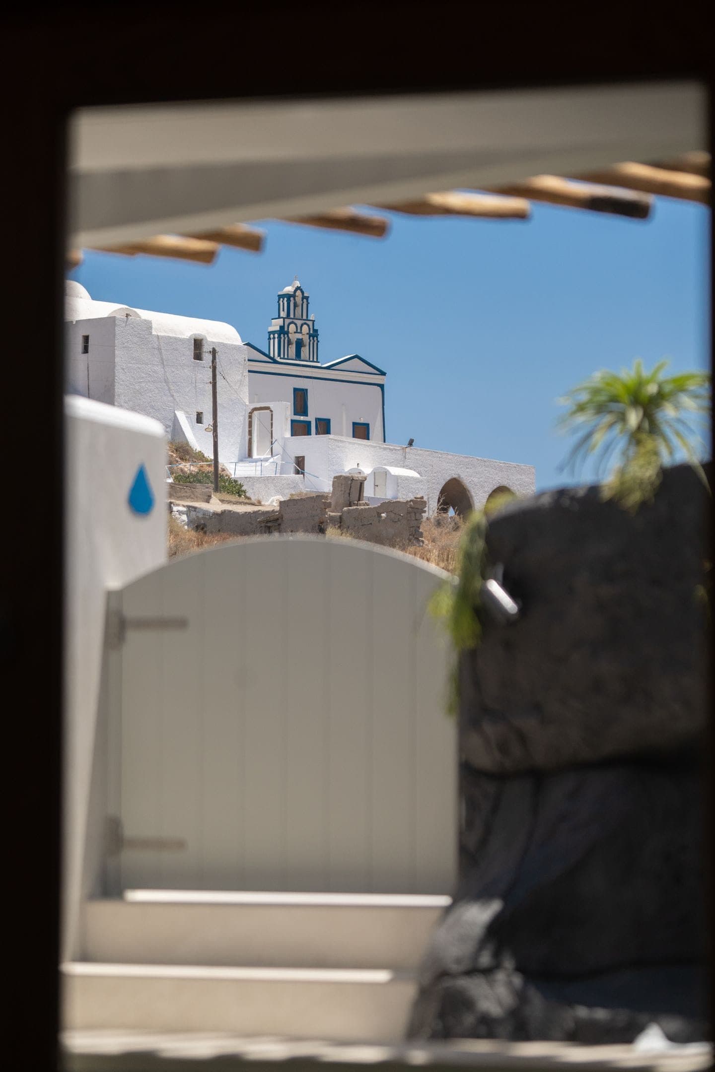 Blue Diamond Suite with Hot Tub, Fira – photo 10 of 16