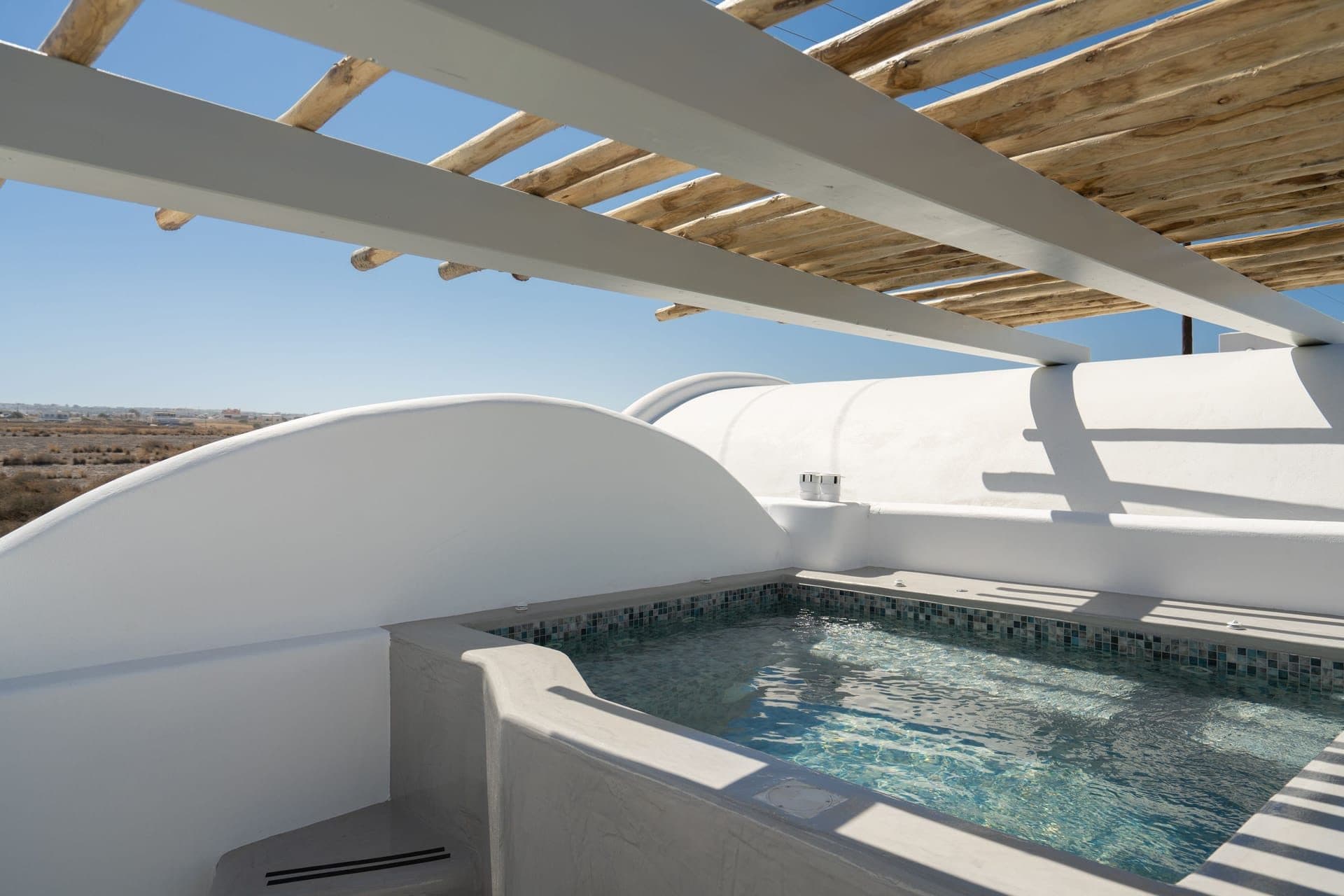 Black Diamond Suite with Hot Tub, Fira – photo 12 of 19