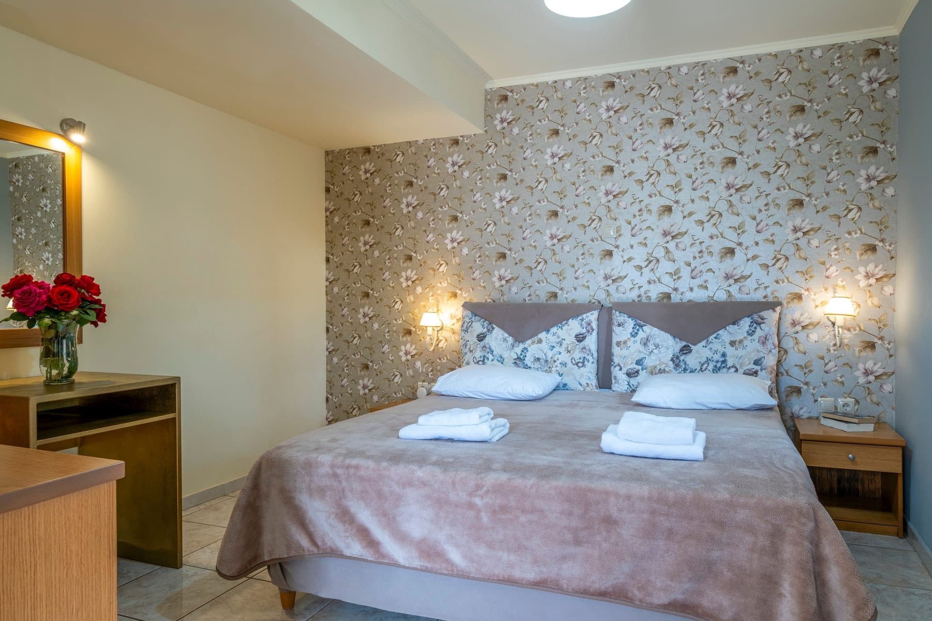 Economy Room, Kathiana – photo 3 of 35