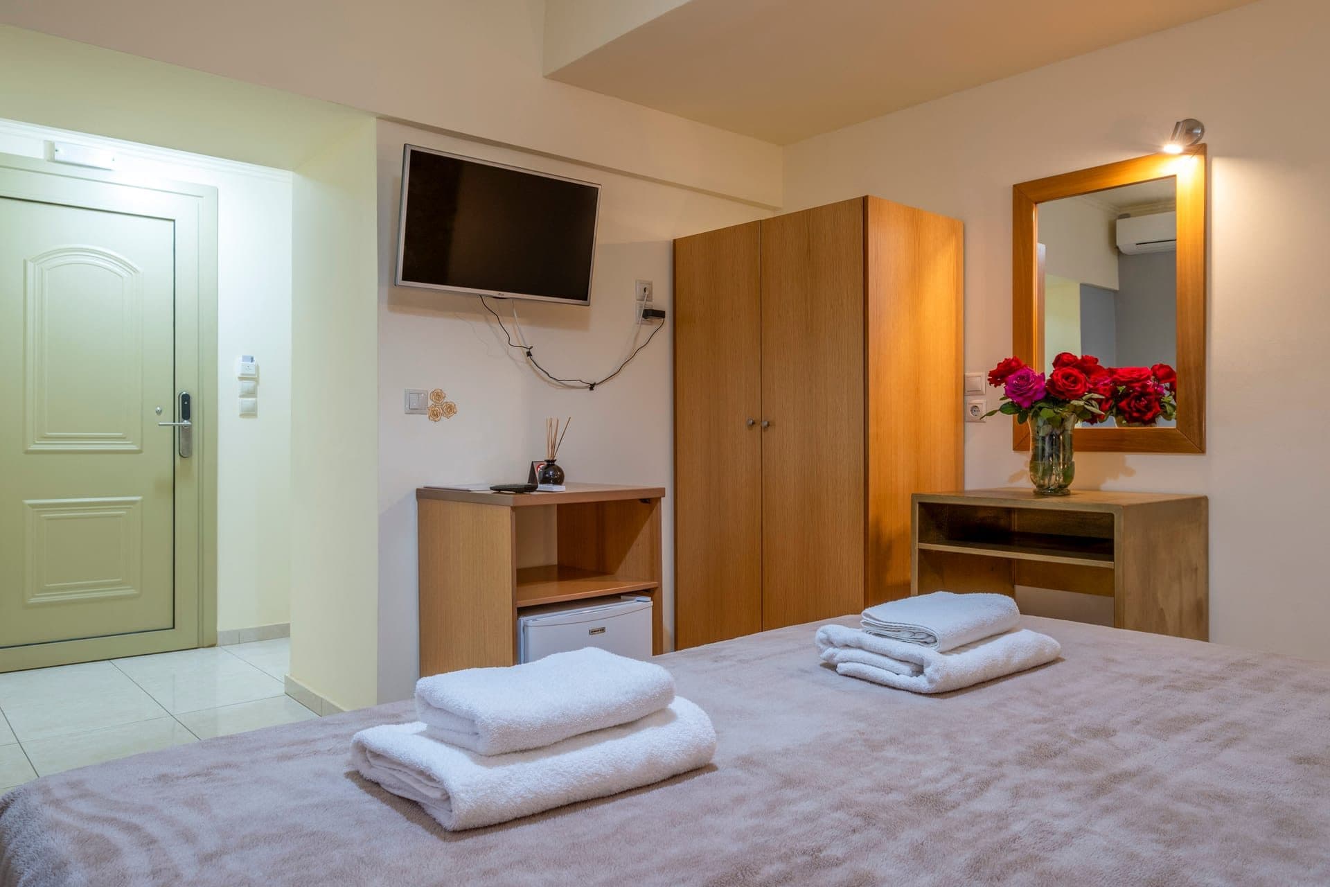 Economy Room, Kathiana – photo 5 of 35