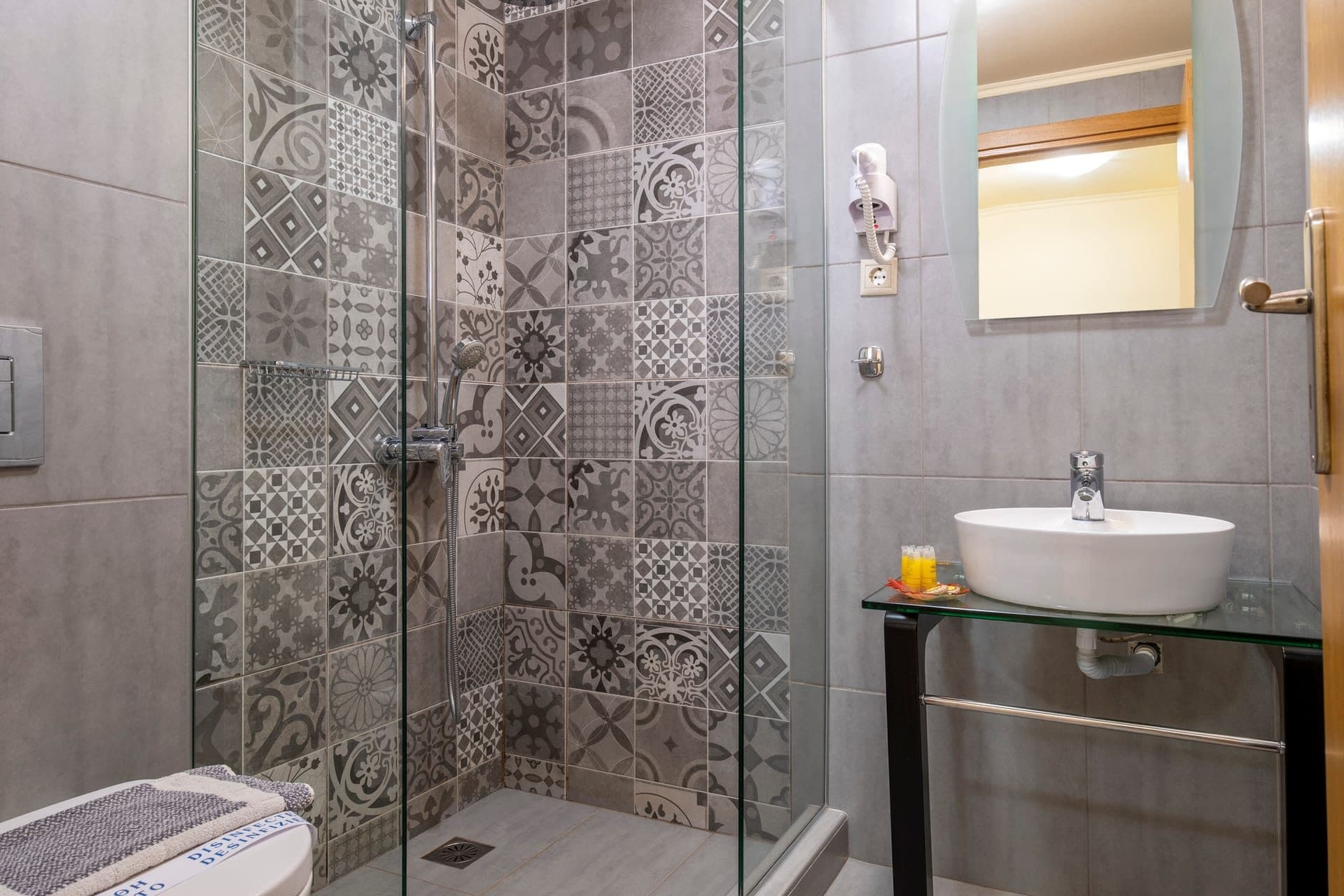 Economy Room, Kathiana – photo 7 of 35