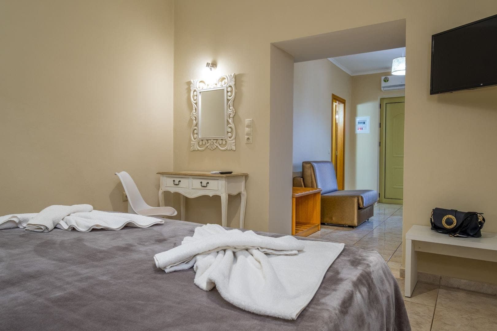 Junior Suites, Kathiana – photo 10 of 40