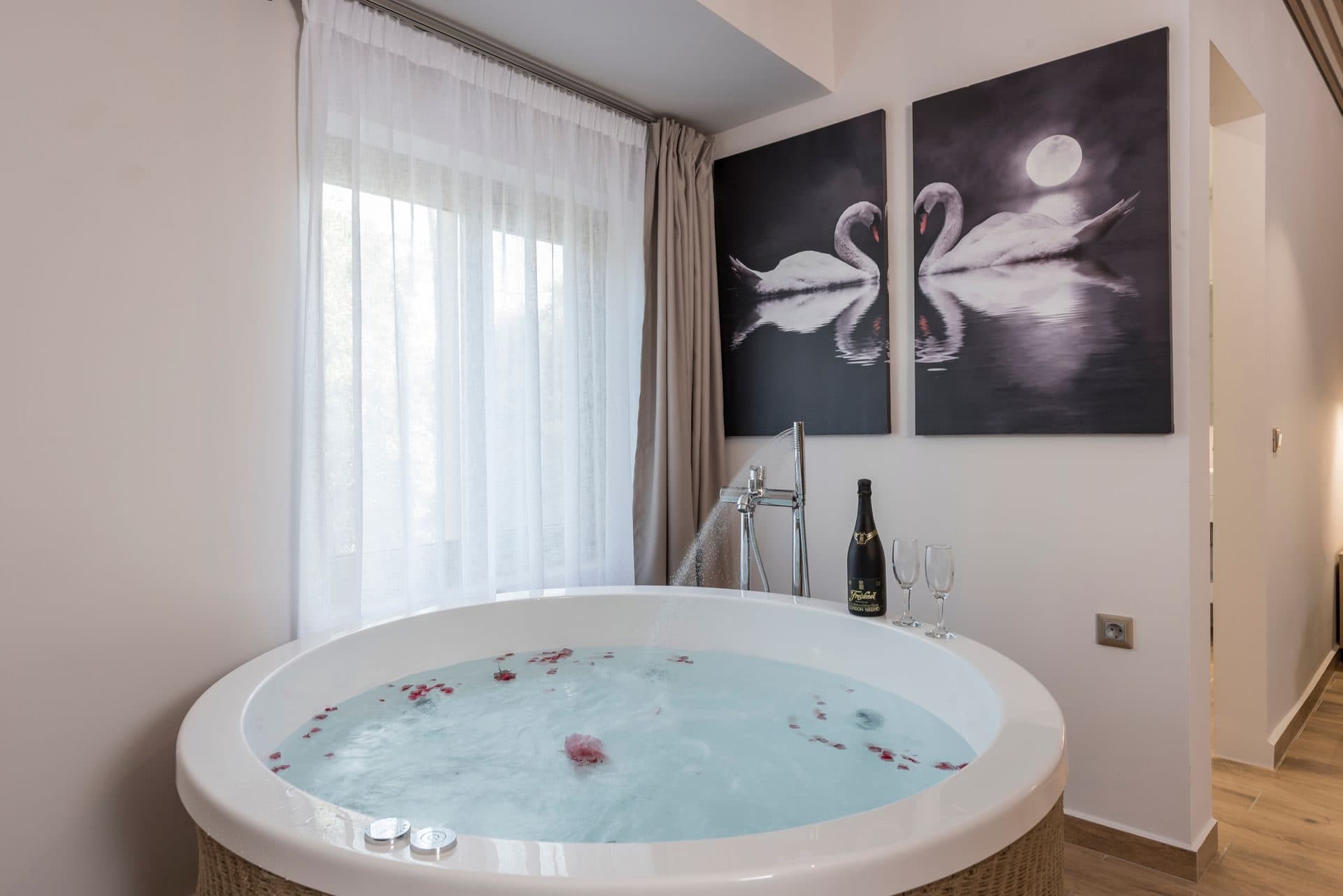Luxury Room with Jacuzzi - Shared Kitchen - Sea View, Daratsos – photo 34 of 49
