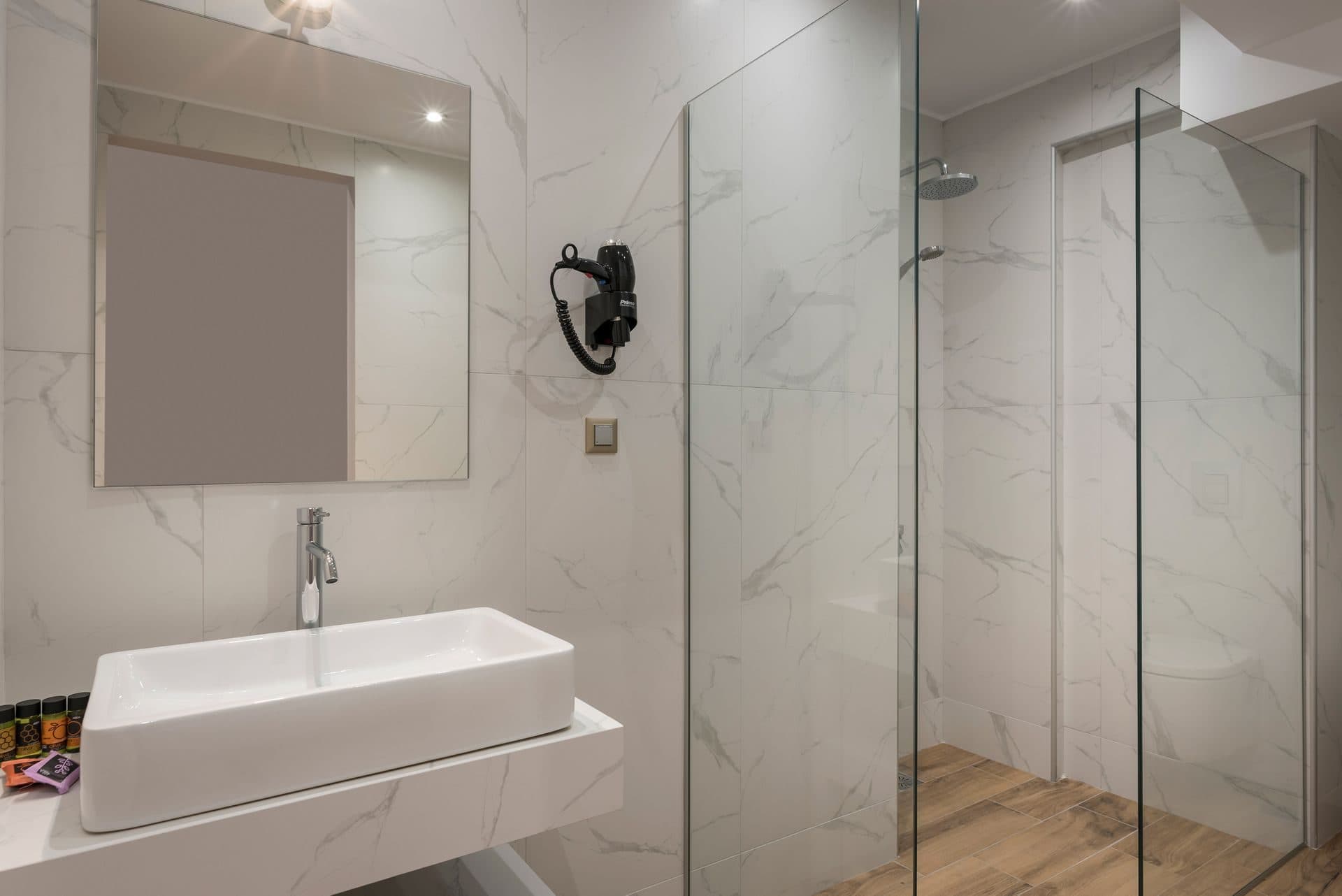 Luxury Room with Jacuzzi - Shared Kitchen - Sea View, Daratsos – photo 12 of 49