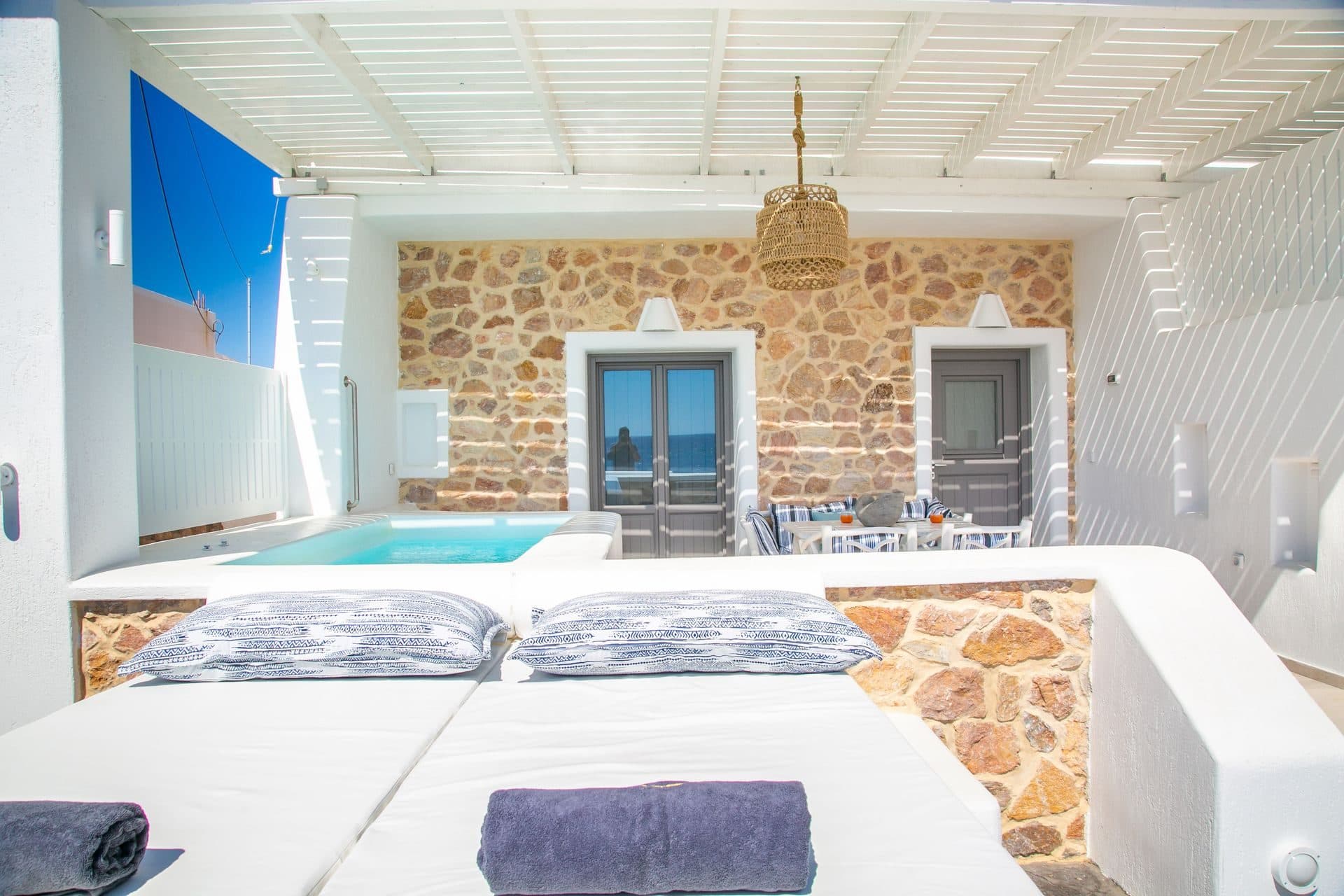 Elegant Suite with outdoor private hot tub & beachfront, Exomitis – photo 12 of 24