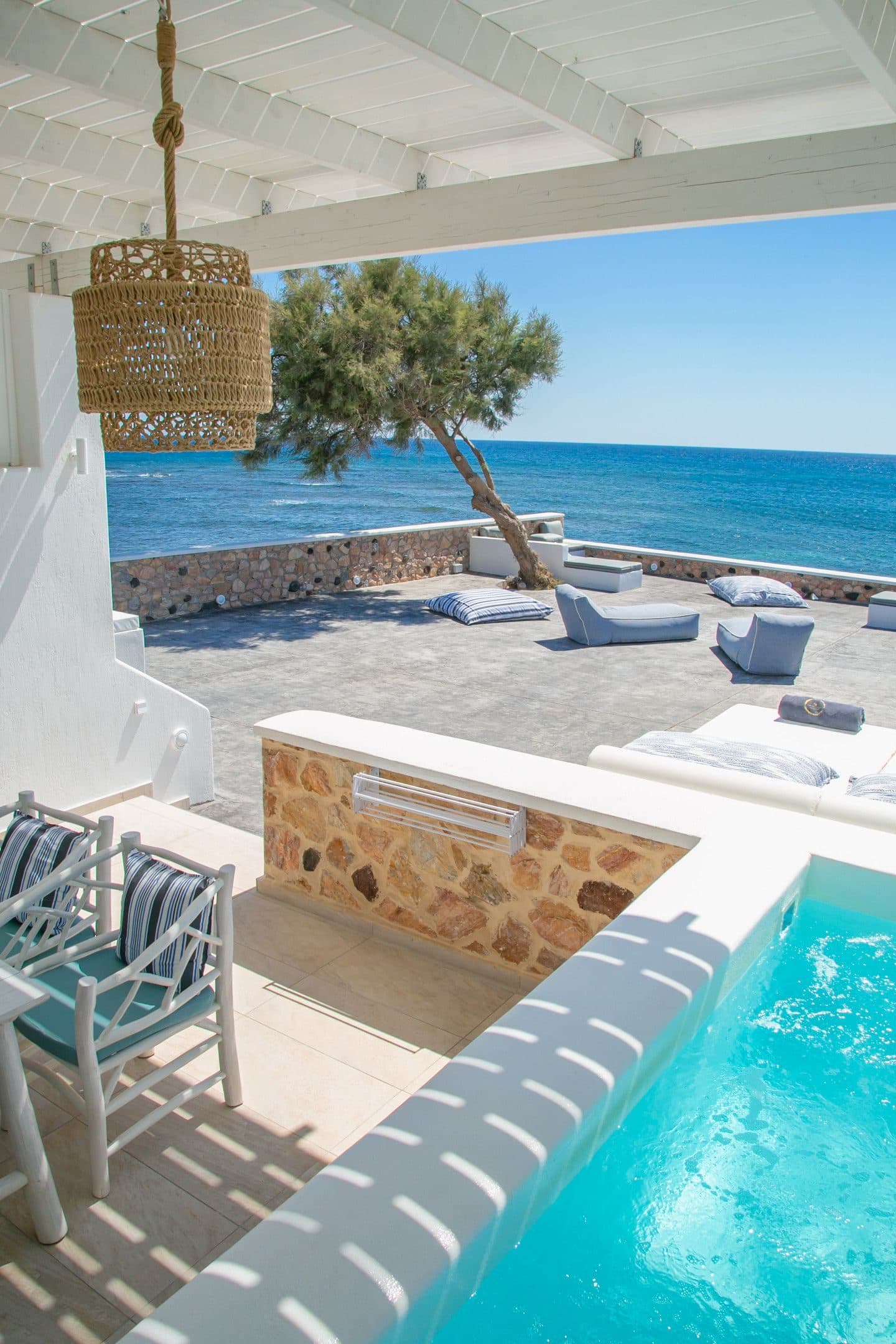 Elegant Suite with outdoor private hot tub & beachfront, Exomitis – photo 11 of 24