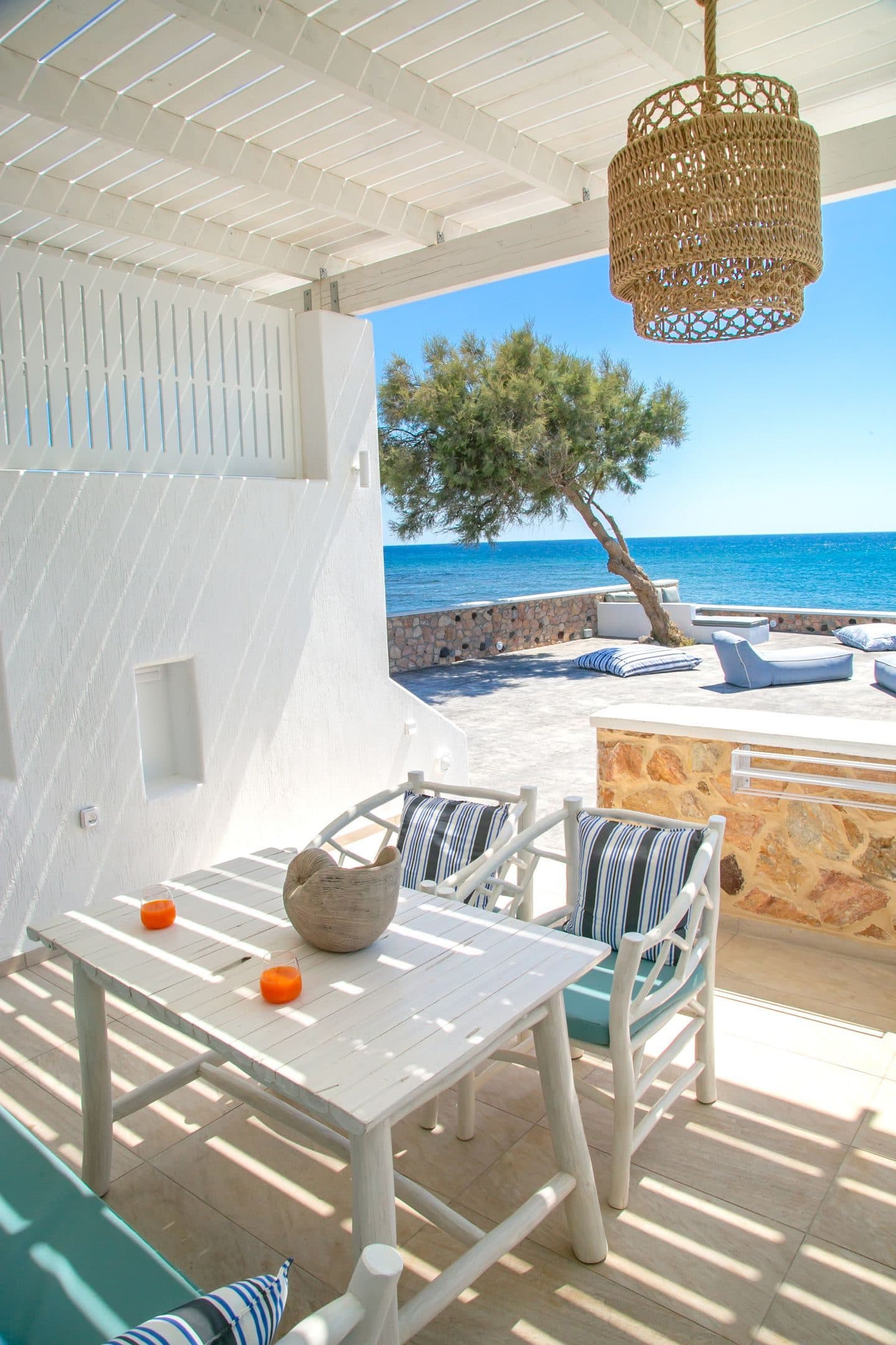 Elegant Suite with outdoor private hot tub & beachfront, Exomitis – photo 8 of 24