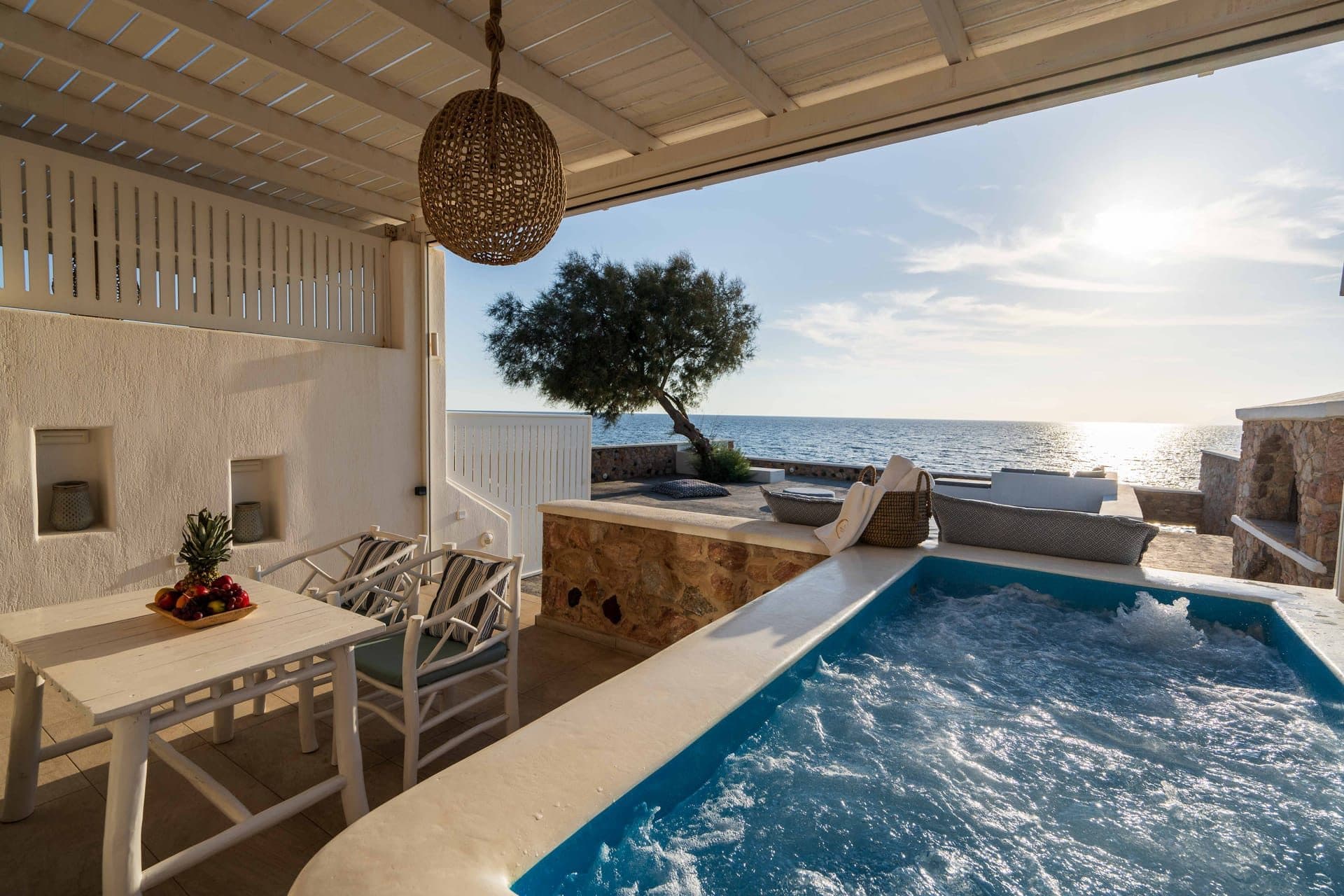 Elegant Suite with outdoor private hot tub & beachfront, Exomitis – photo 7 of 24