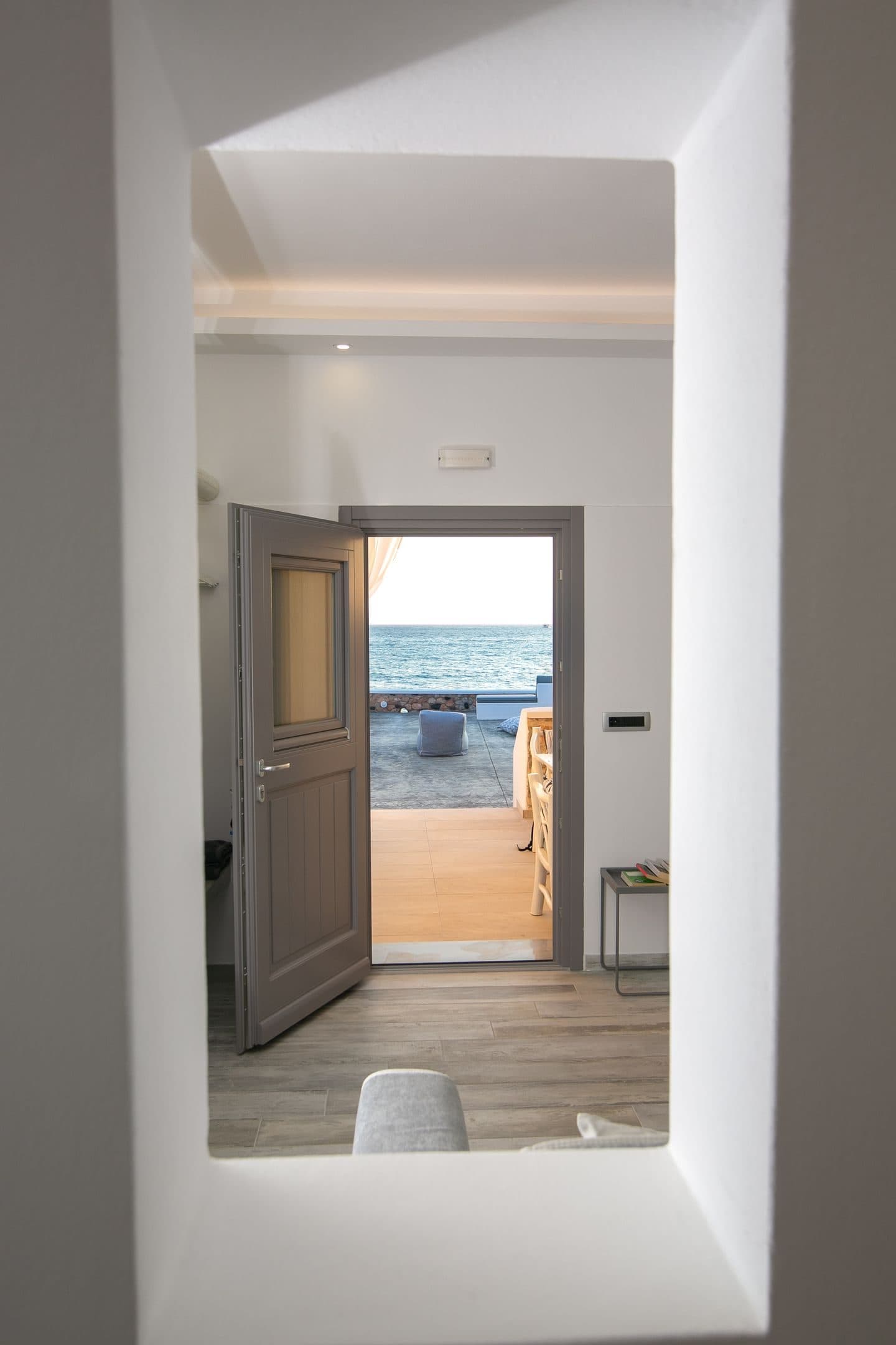 Elegant Suite with outdoor private hot tub & beachfront, Exomitis – photo 20 of 24