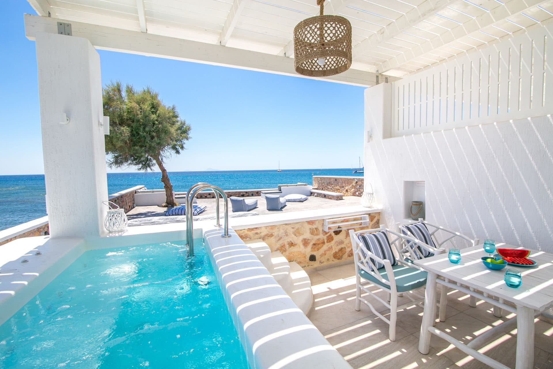 Luxury two-bedroom suite with private hot tub on the beachfront, Exomitis – photo 40 of 56